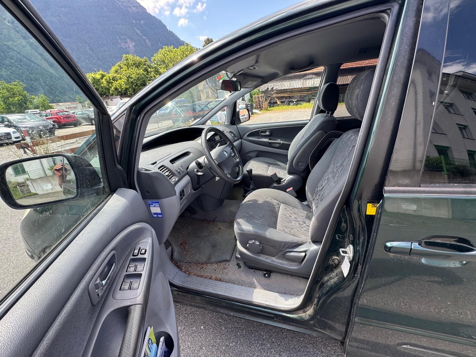 TOYOTA Previa 2.0 D4D Linea Luna-image-7
