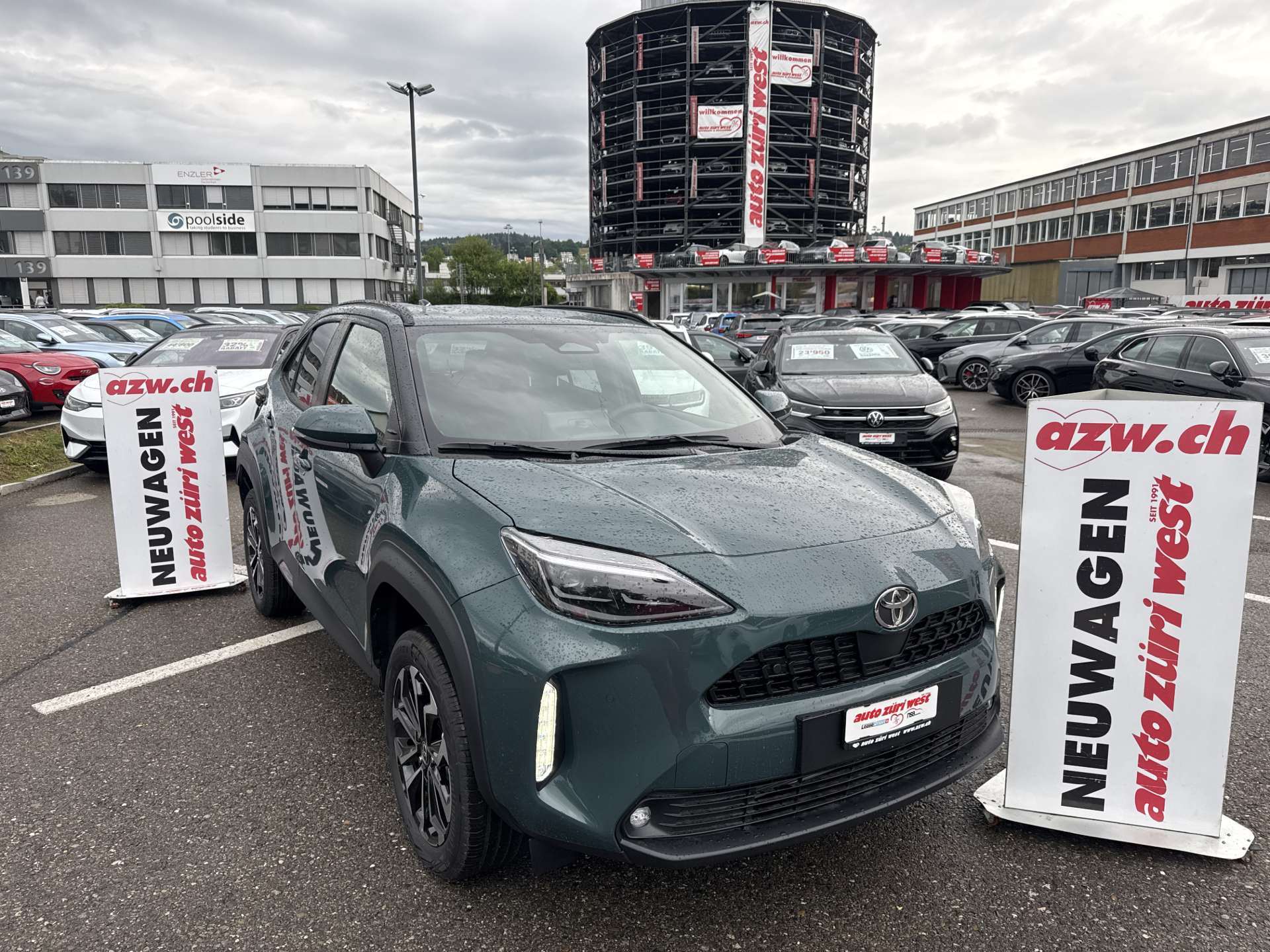 TOYOTA Yaris Cross 1.5 Trend AWDi e-CVT Automat-image-0