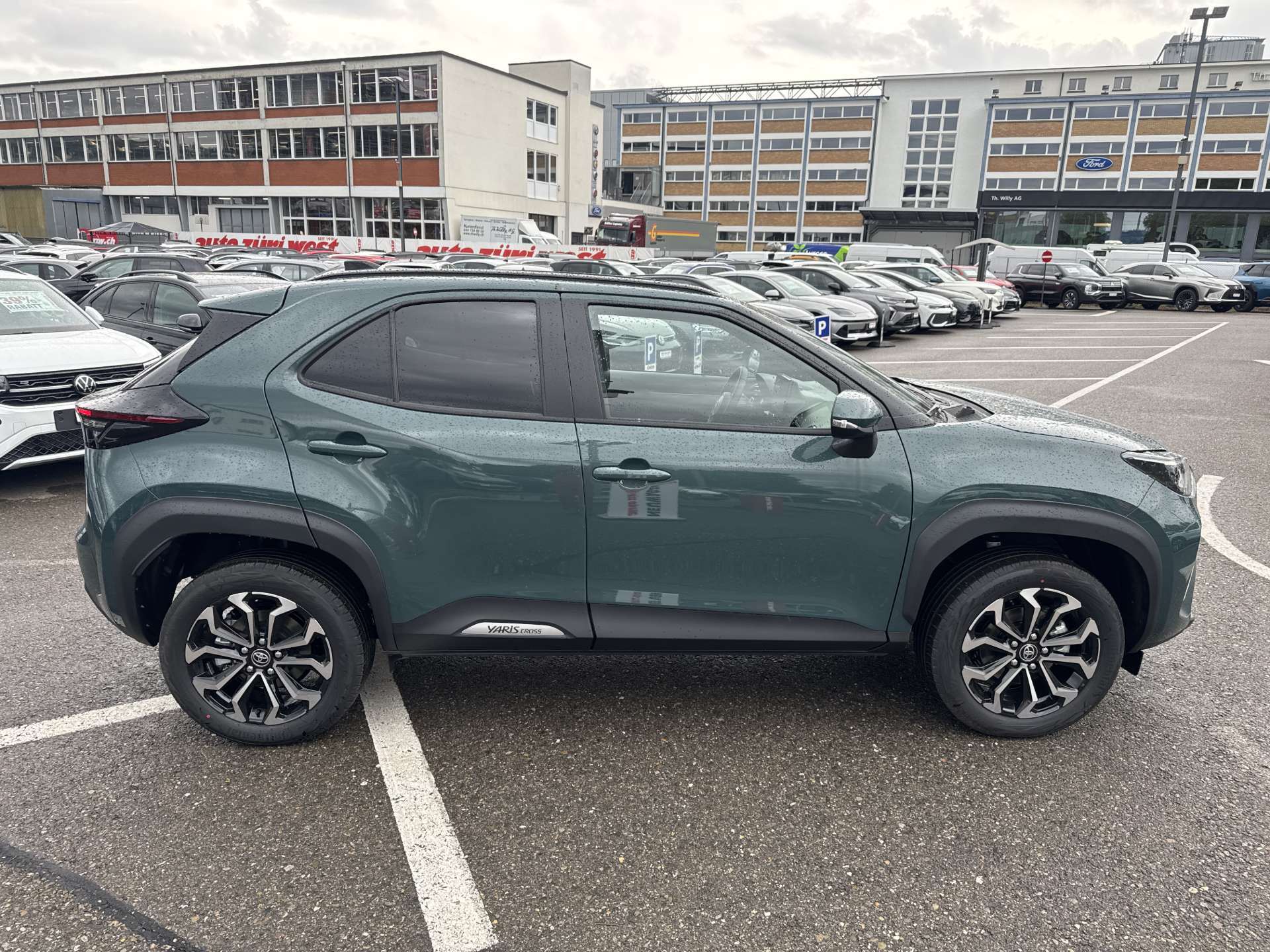 TOYOTA Yaris Cross 1.5 Trend AWDi e-CVT Automat-image-10