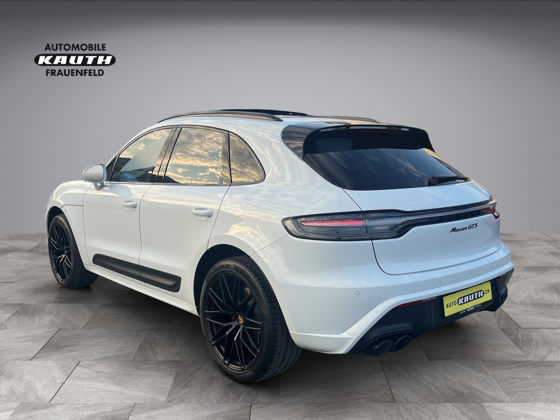 PORSCHE Macan GTS PDK*Individual Edition*-image-2