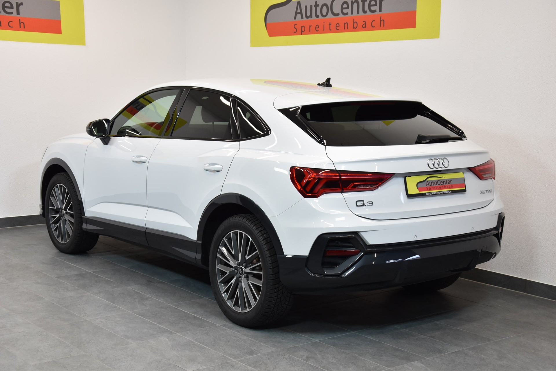AUDI Q3 Sportback 35 TFSI Attraction S-tronic-image-13