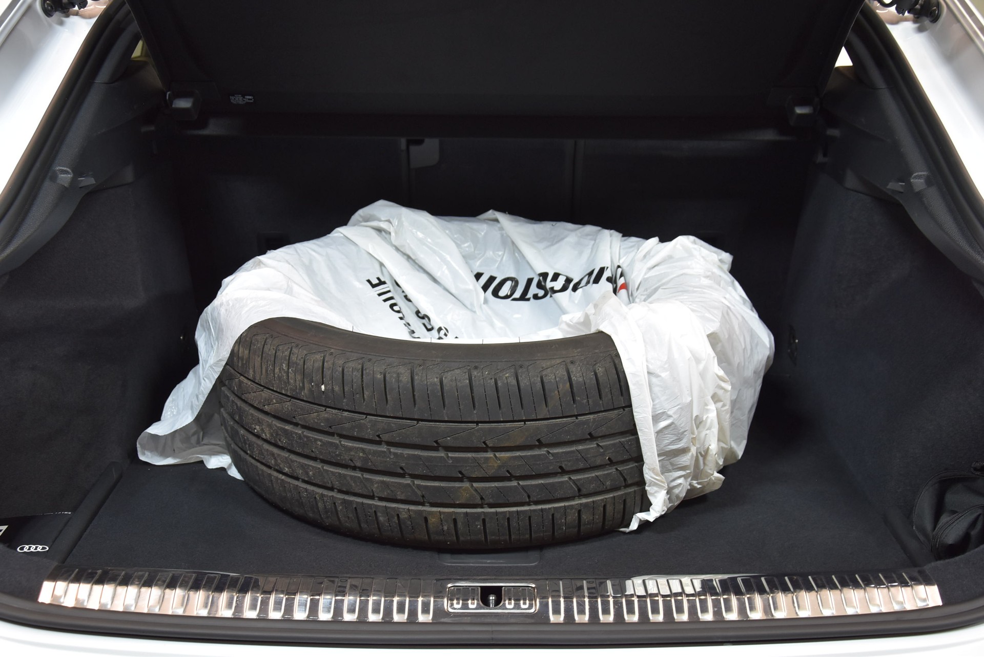 AUDI Q3 Sportback 35 TFSI Attraction S-tronic-image-8