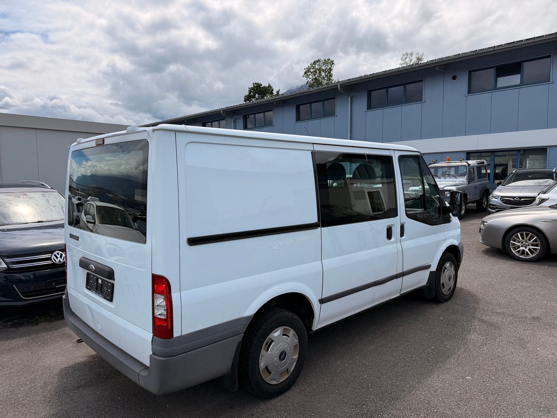 FORD Transit 2.2 TDCi 300 M Trend-image-3