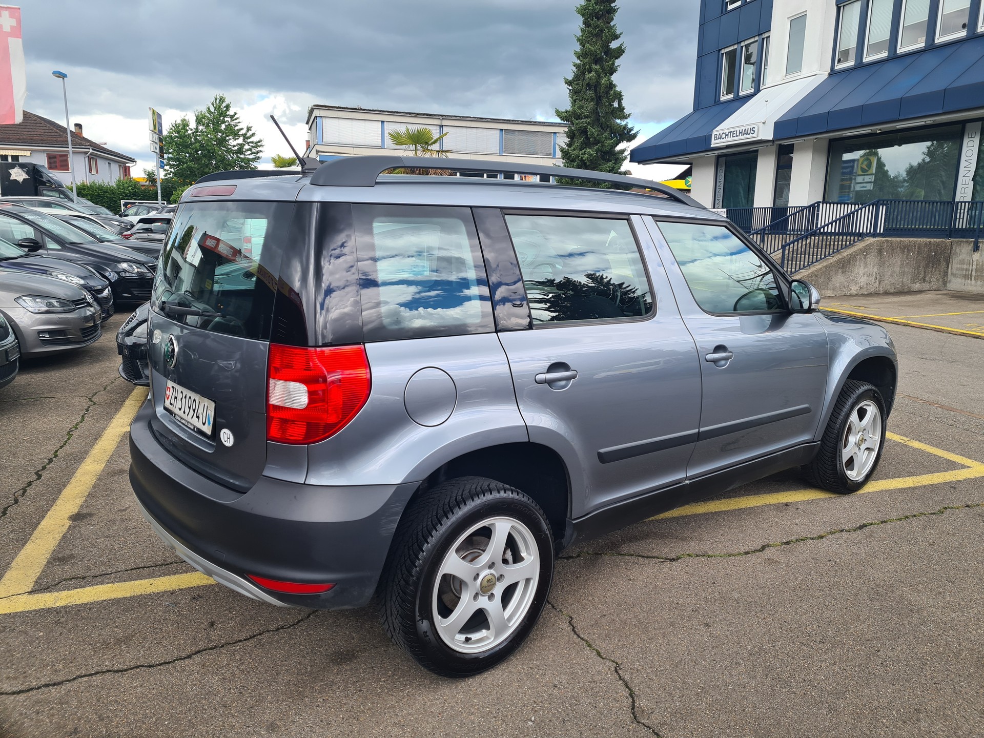SKODA Yeti 1.2 TSI Ambition-image-1