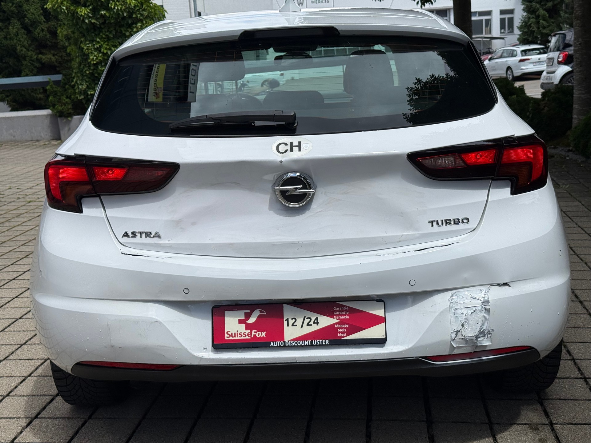 OPEL Astra 1.4i Turbo Enjoy Automatic-image-4