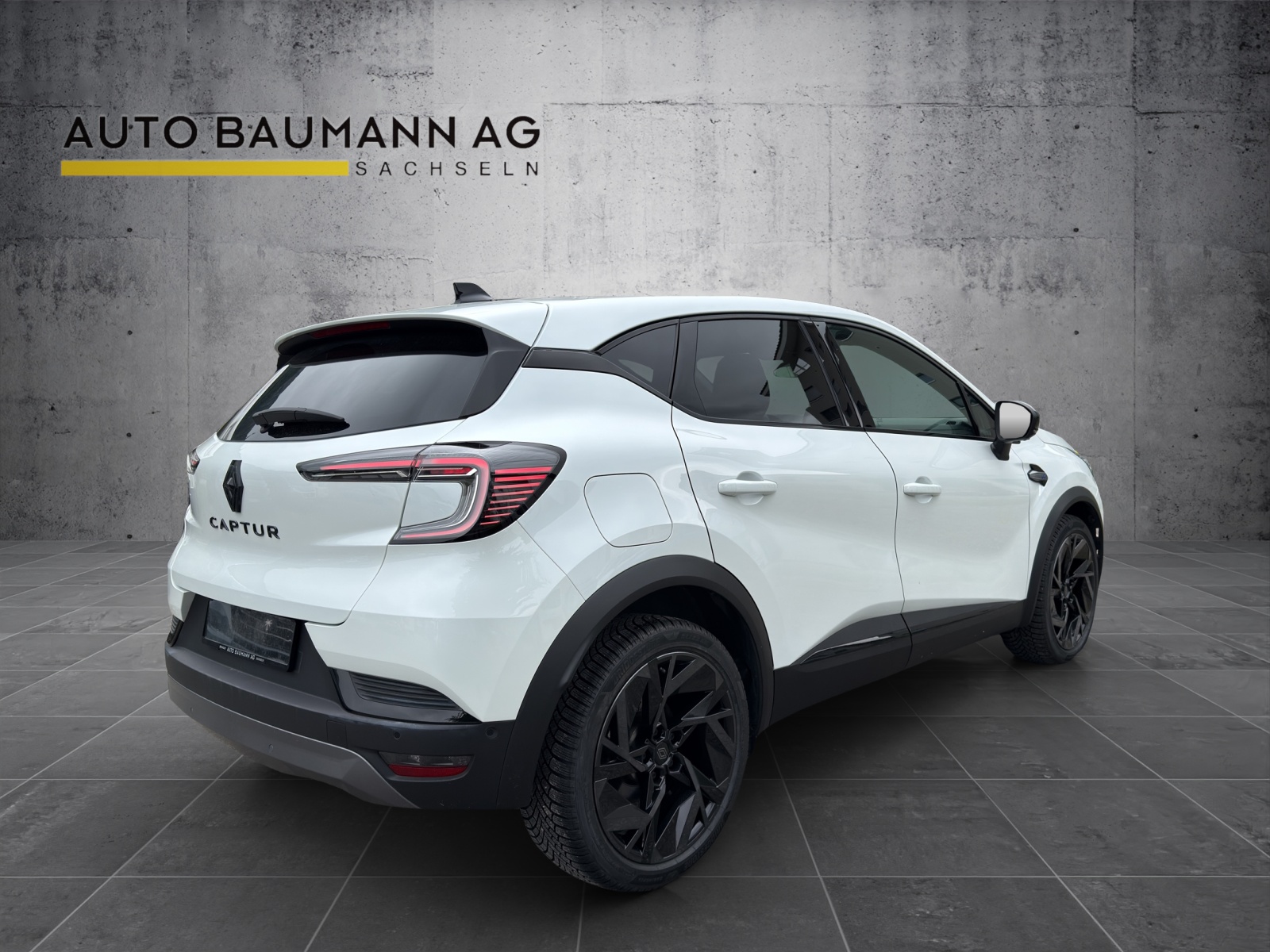 RENAULT Captur 1.3 TCe 160PS Esprit Alpine EDC-image-2