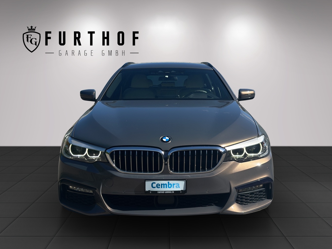 BMW 540i xDrive Touring Steptronic-image-4