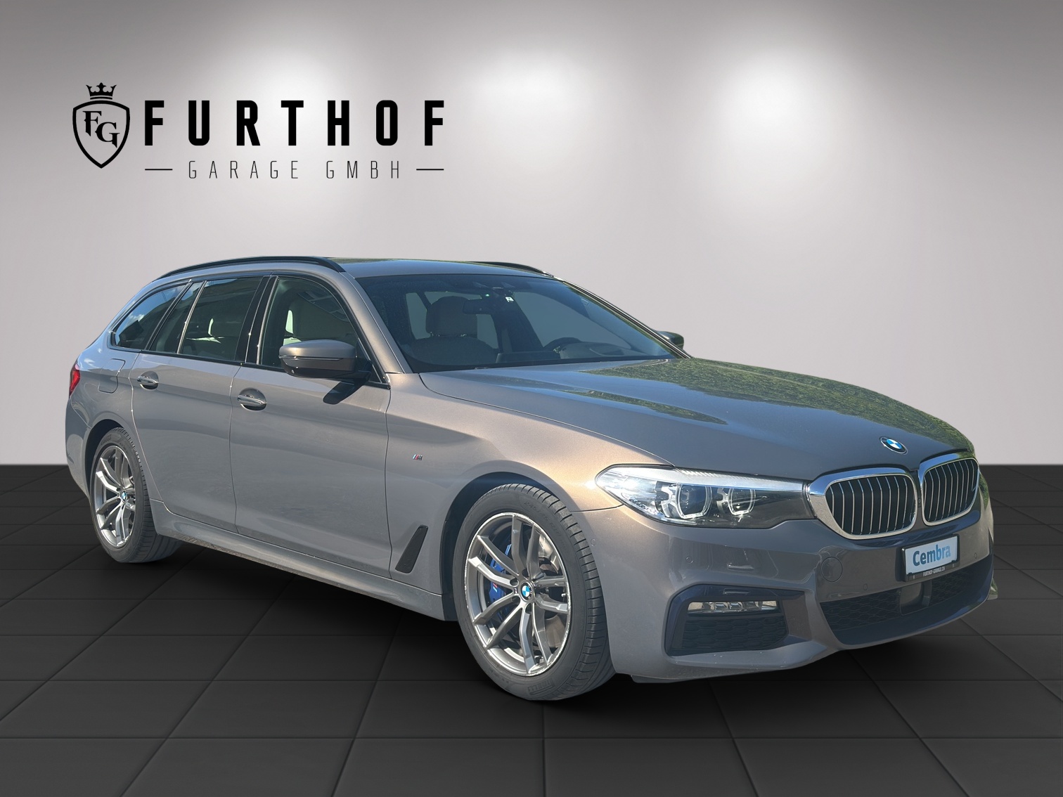 BMW 540i xDrive Touring Steptronic-image-1