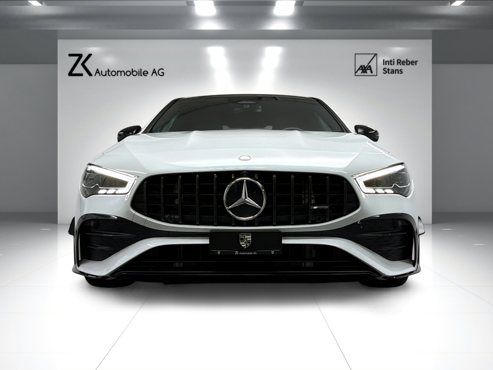MERCEDES-BENZ CLA 35 AMG 4Matic DigitalWhite 8G-DCT / 360° Kamera / Panoramadach / Head-Up-Display / Keyless Go / Burmester / Night Paket /-showroom-element-3