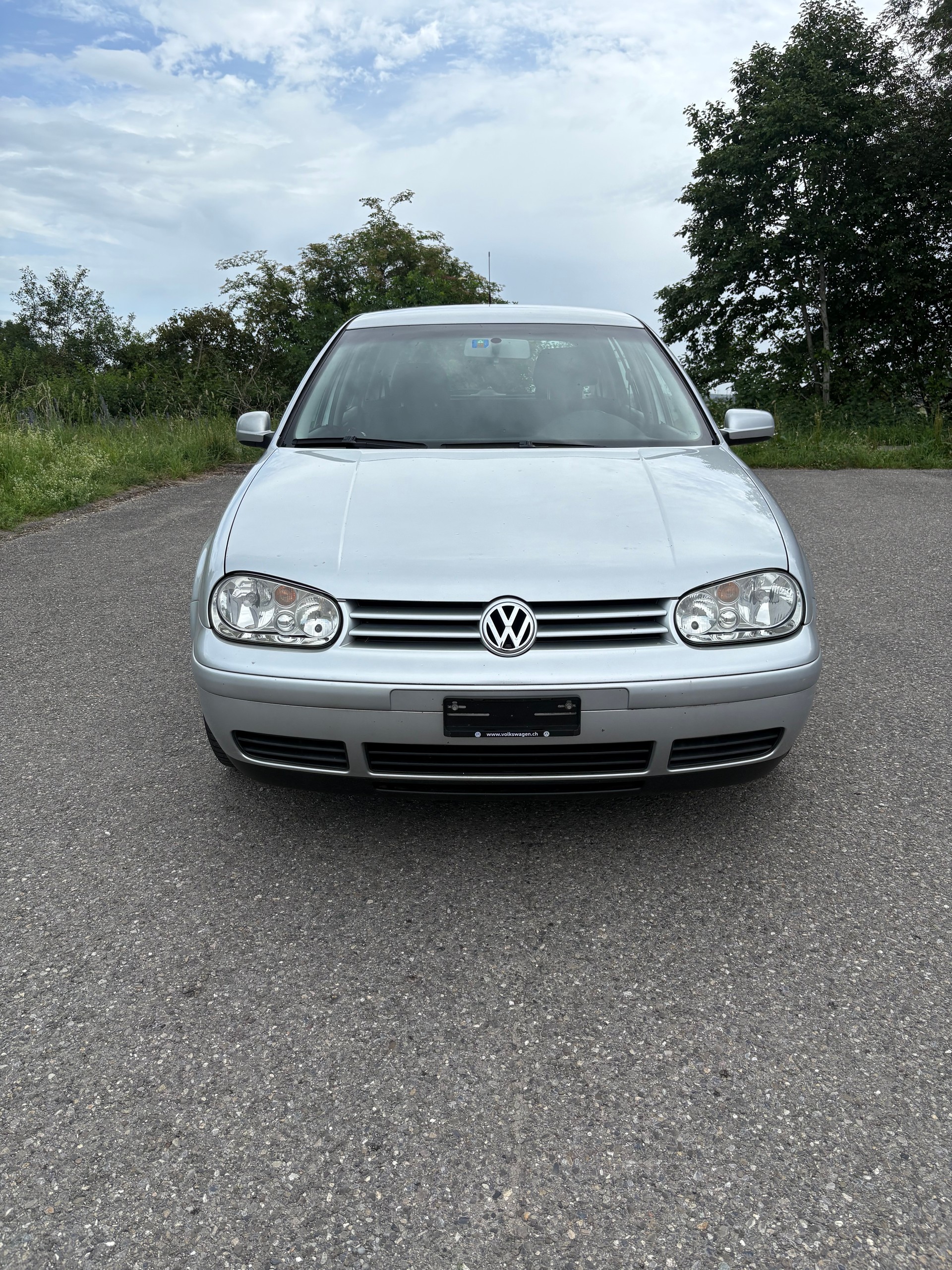 VW Golf 1.6 16V-image-1