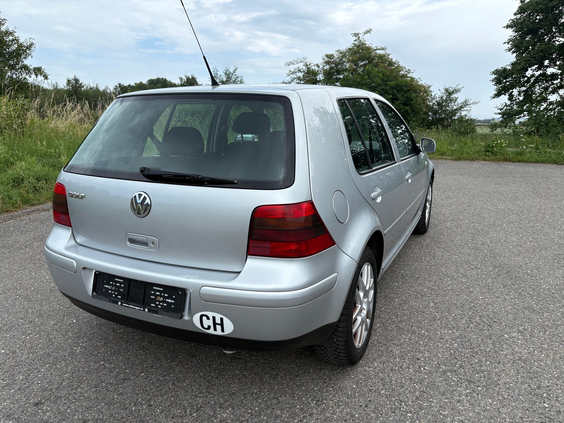 VW Golf 1.6 16V-image-7