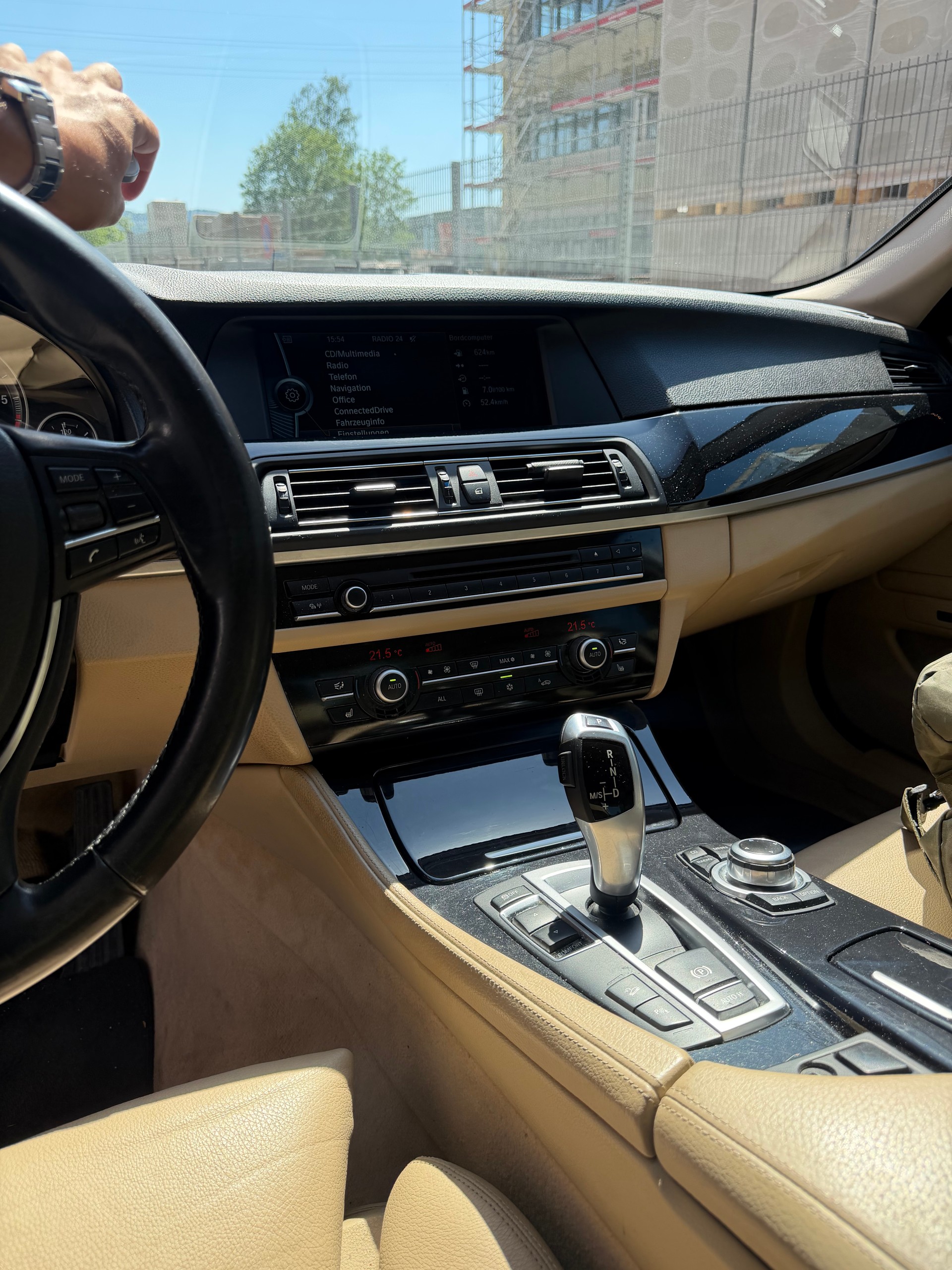 BMW 530d xDrive Steptronic-image-12