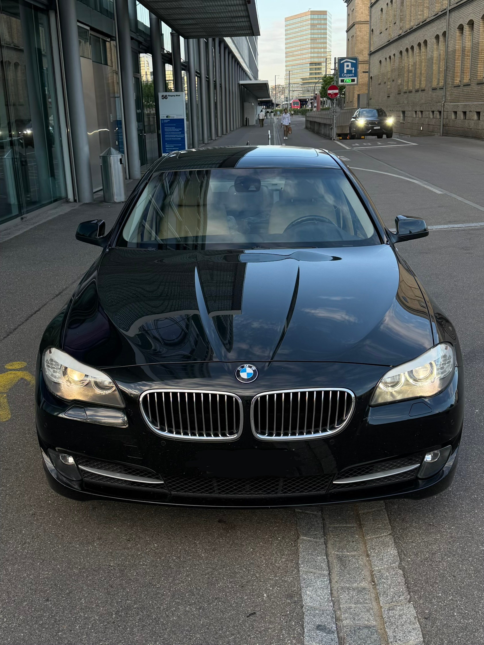 BMW 530d xDrive Steptronic-image-0