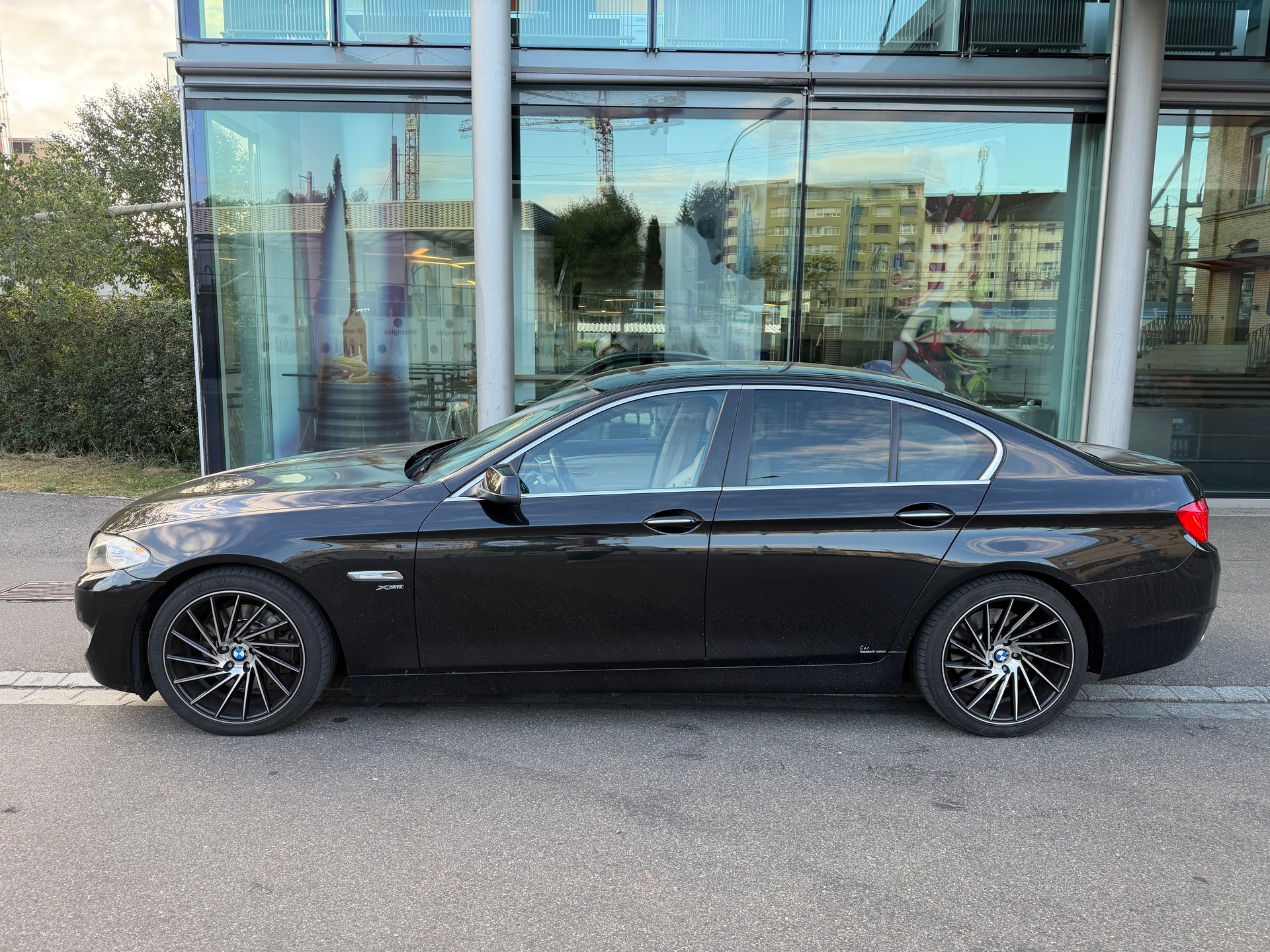 BMW 530d xDrive Steptronic-image-7