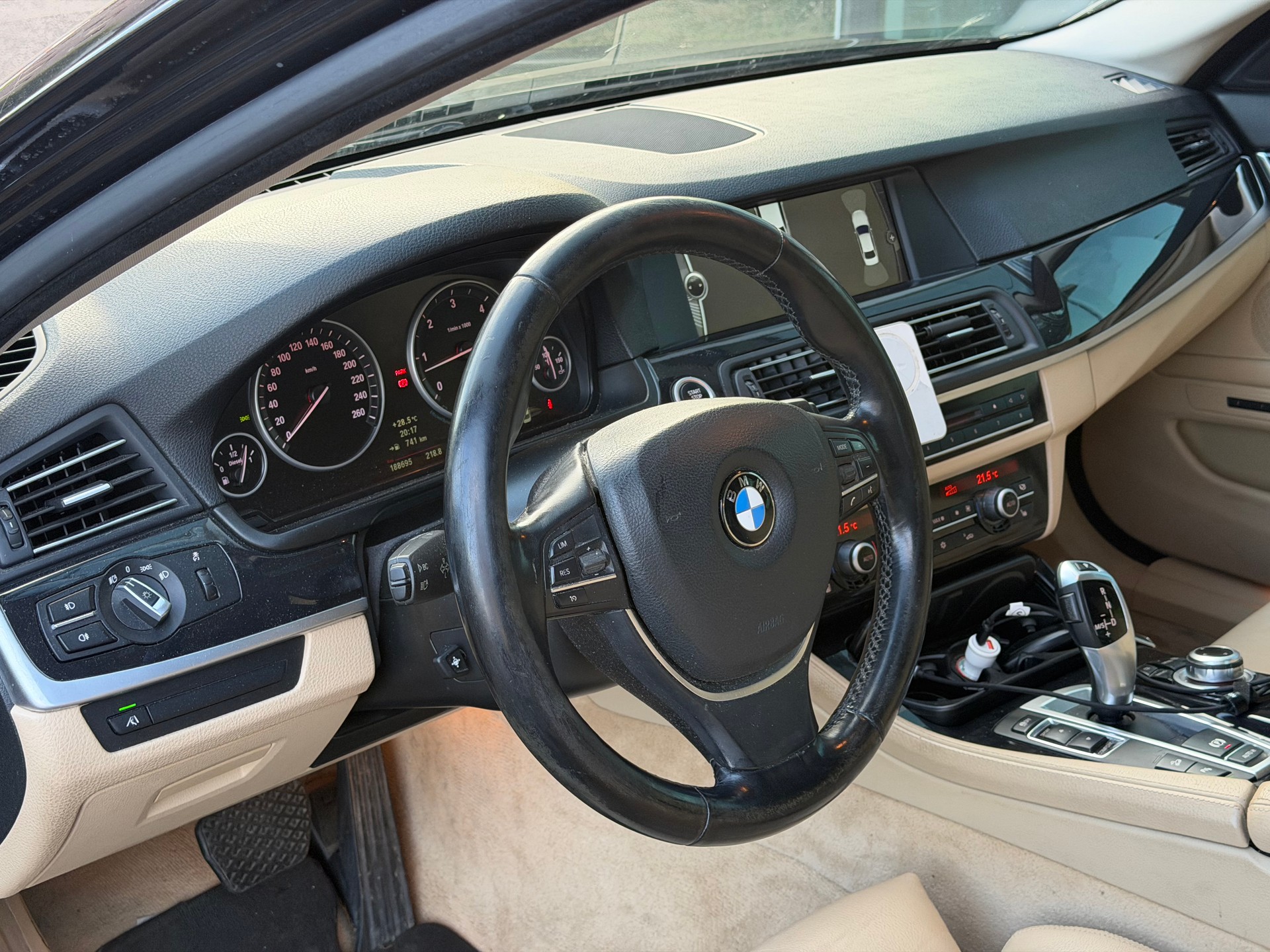 BMW 530d xDrive Steptronic-image-9