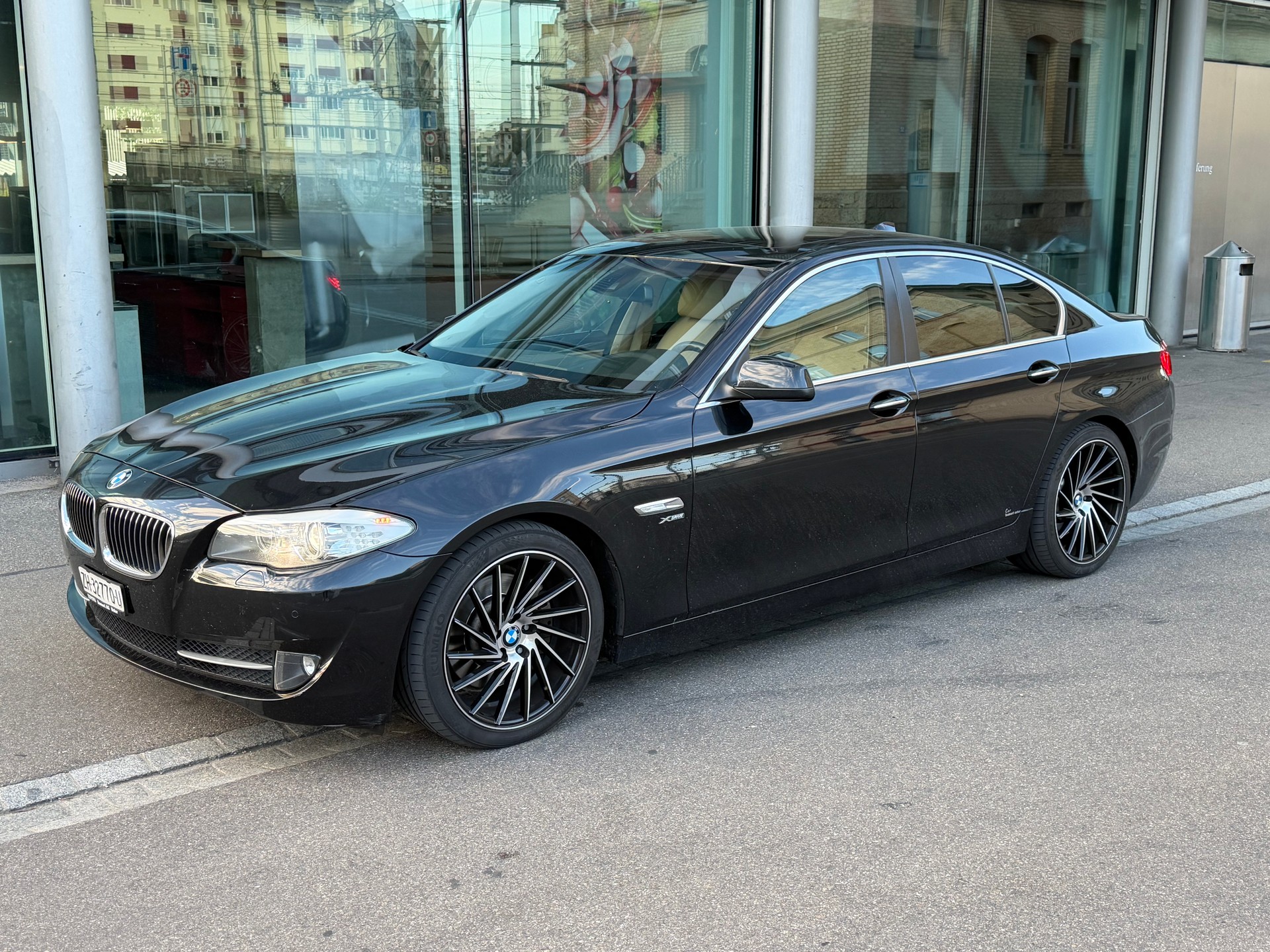 BMW 530d xDrive Steptronic-image-1