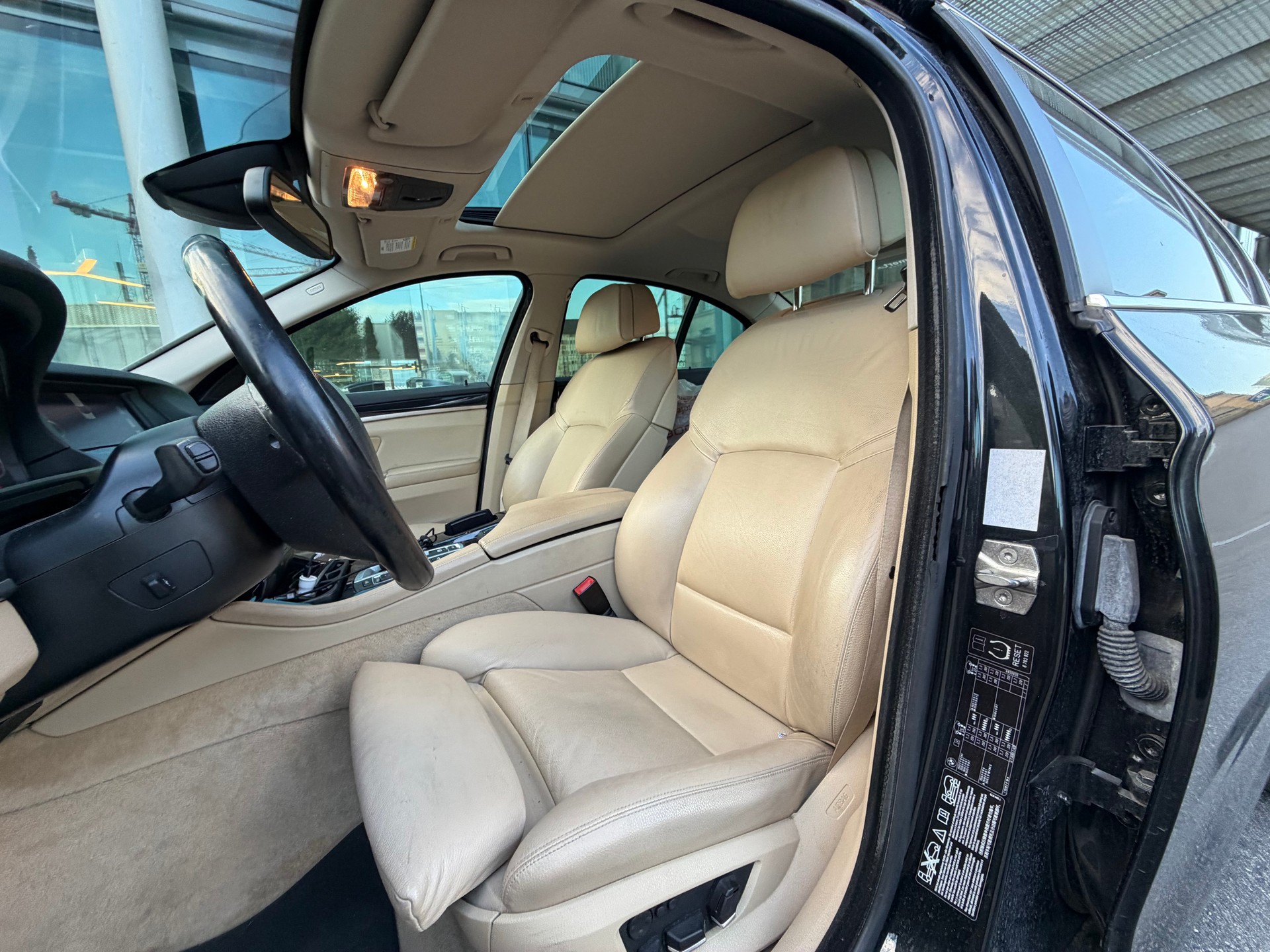 BMW 530d xDrive Steptronic-image-8