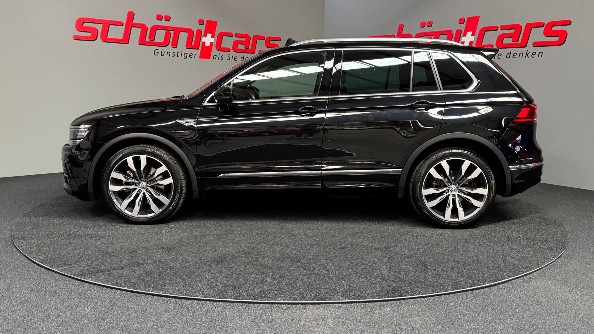 VW Tiguan 2.0 TDI SCR Highline R-Line 4Motion DSG-image-2