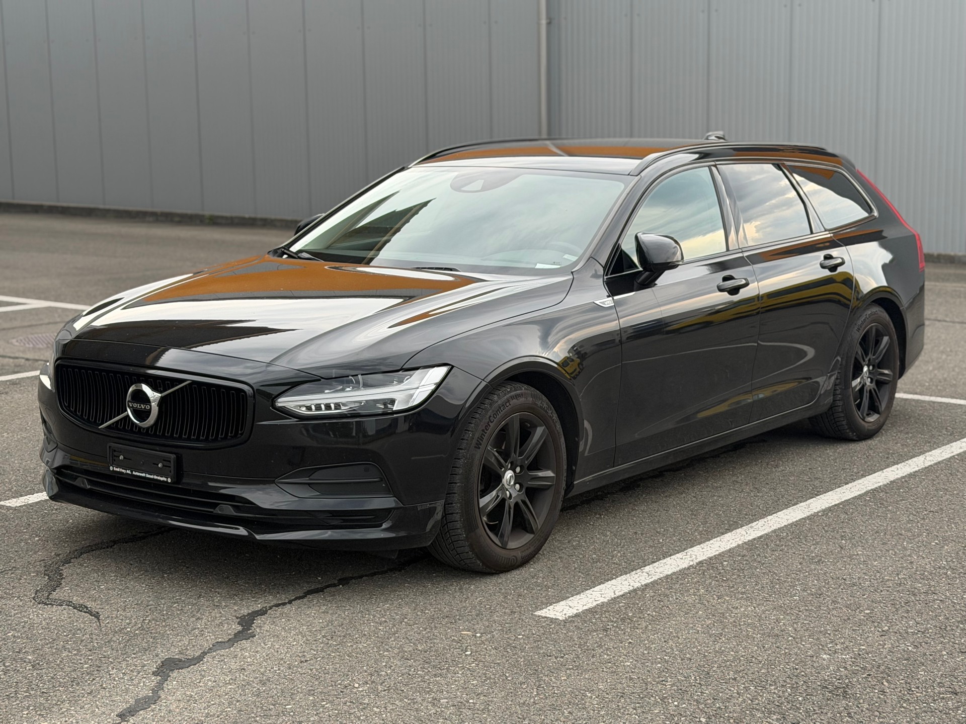 VOLVO V90 D3 AWD Momentum Geartronic-image-0