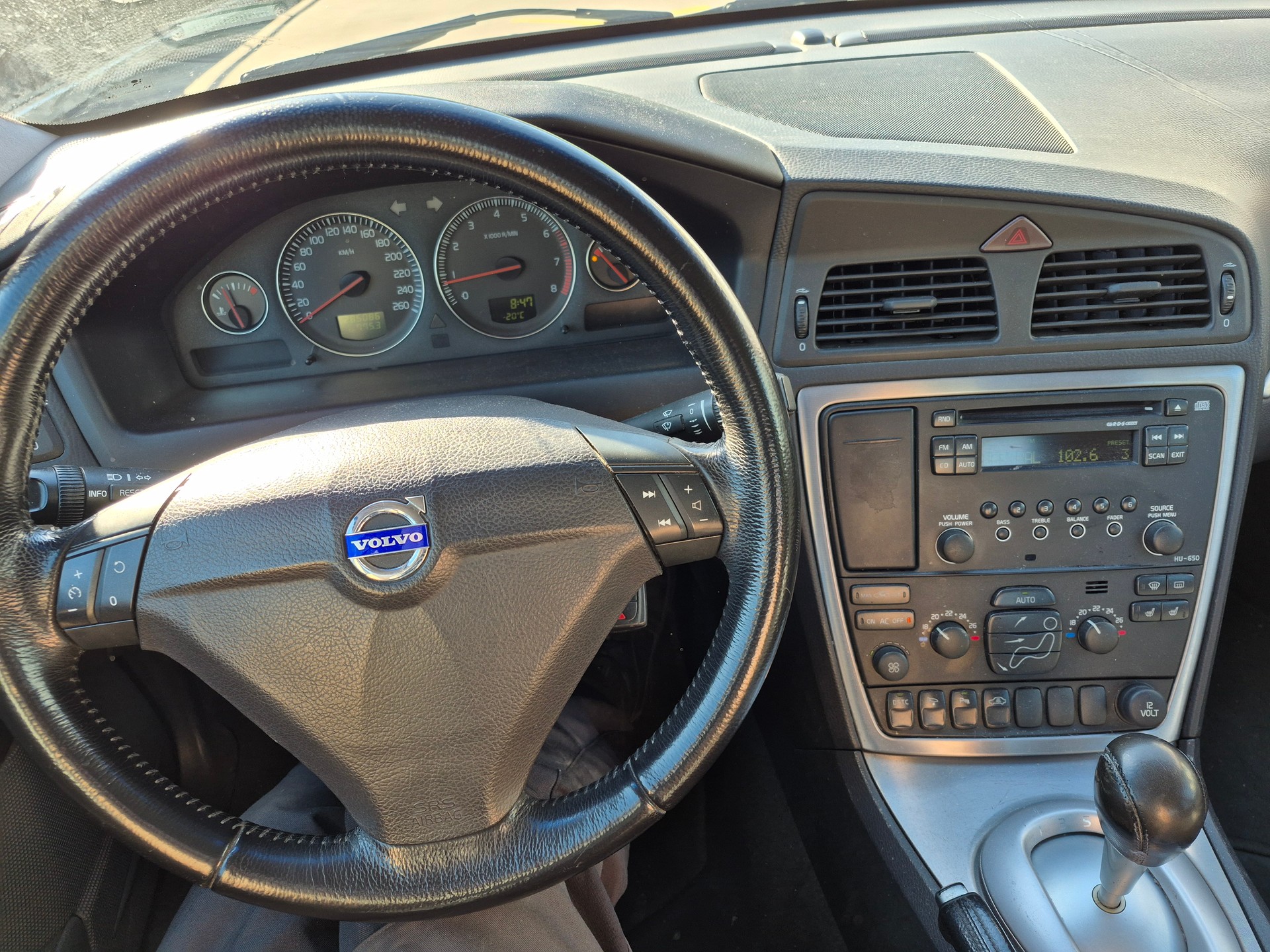 VOLVO S60 2.4 Summum-image-8