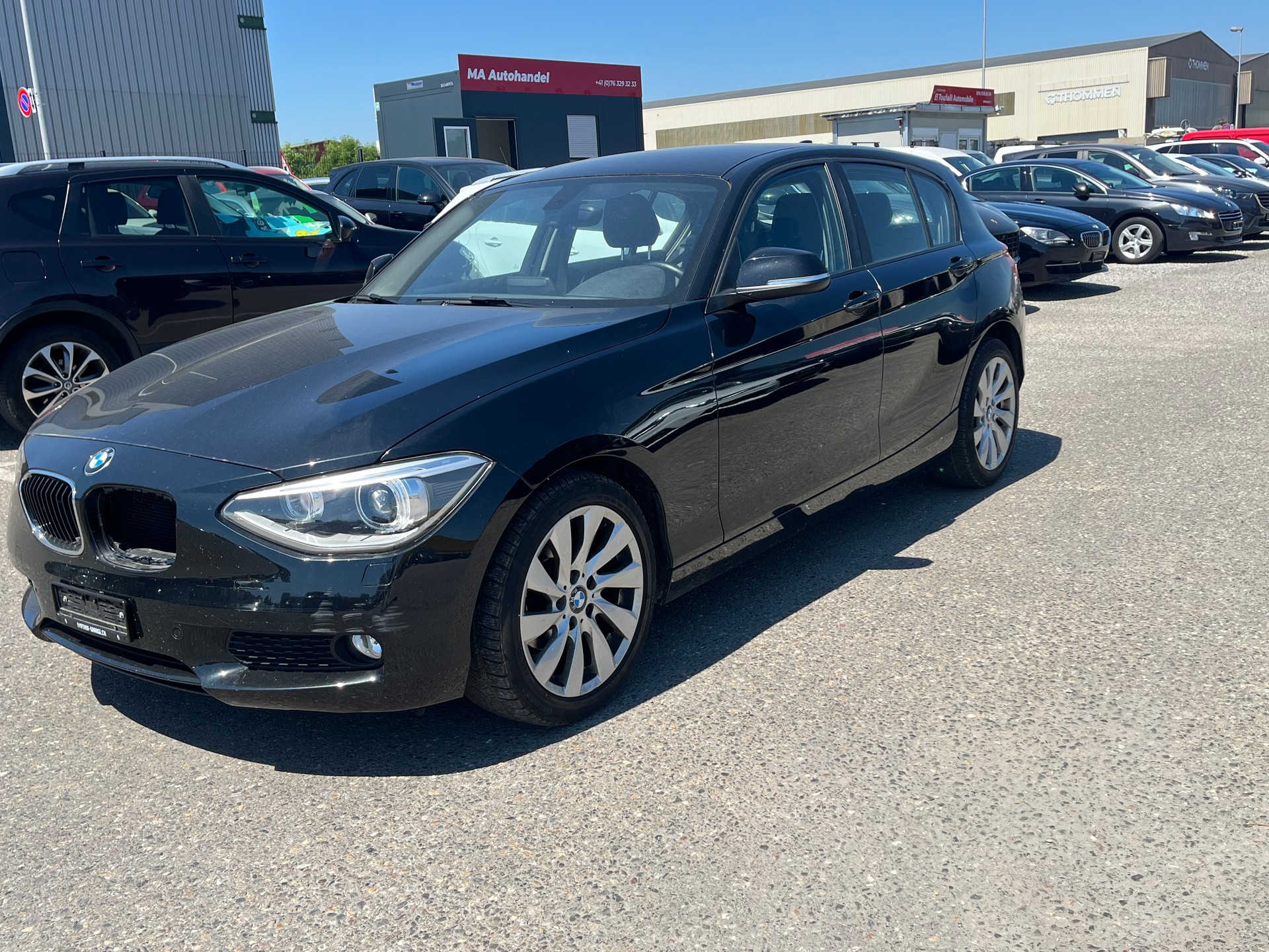 BMW 116i Sport Line Steptronic-image-5