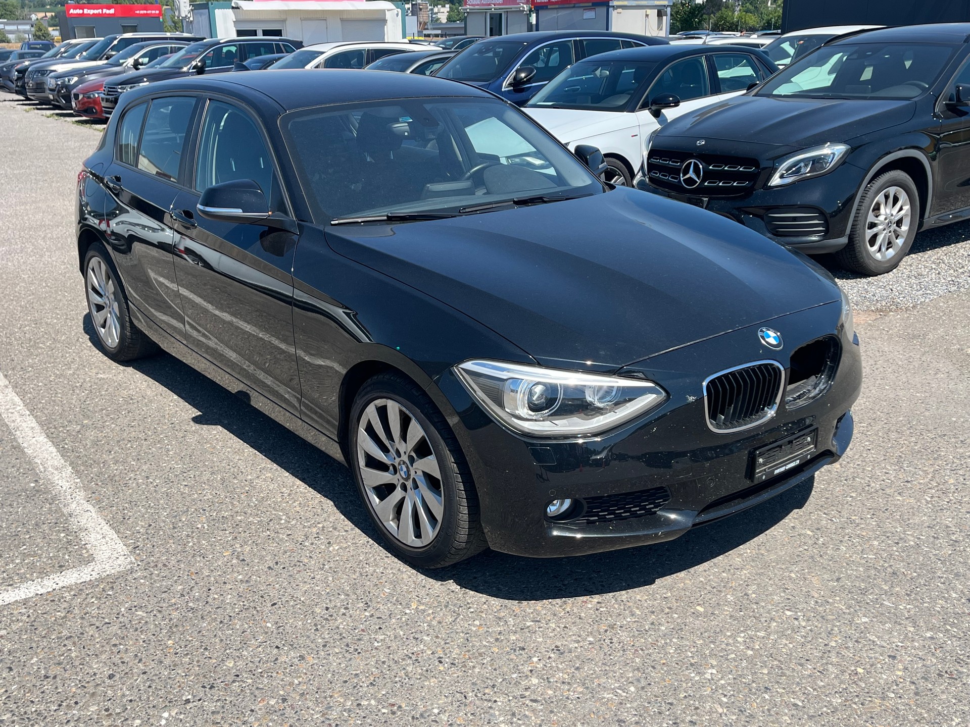 BMW 116i Sport Line Steptronic-image-0