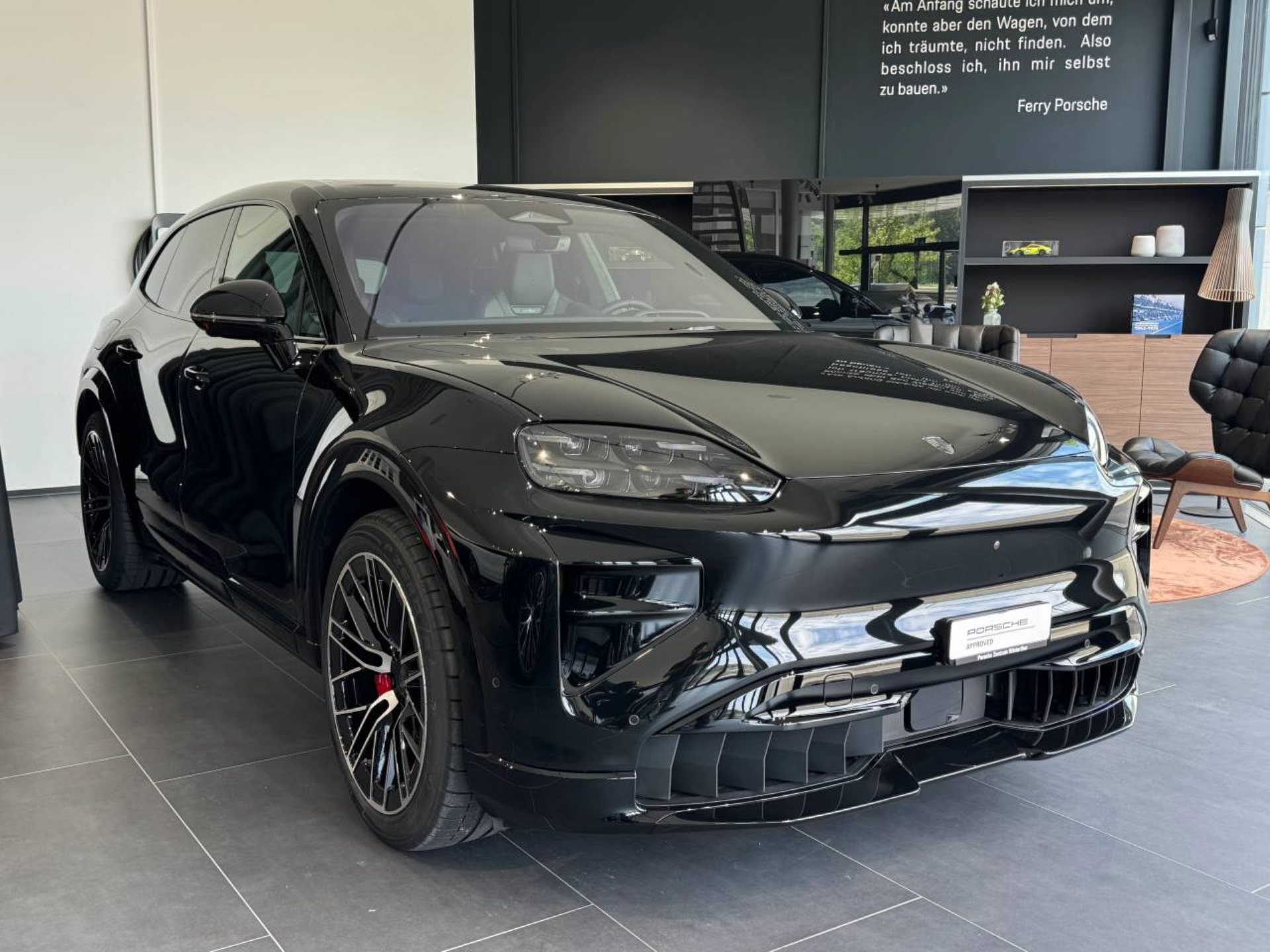 PORSCHE Cayenne Turbo Electric-image-7