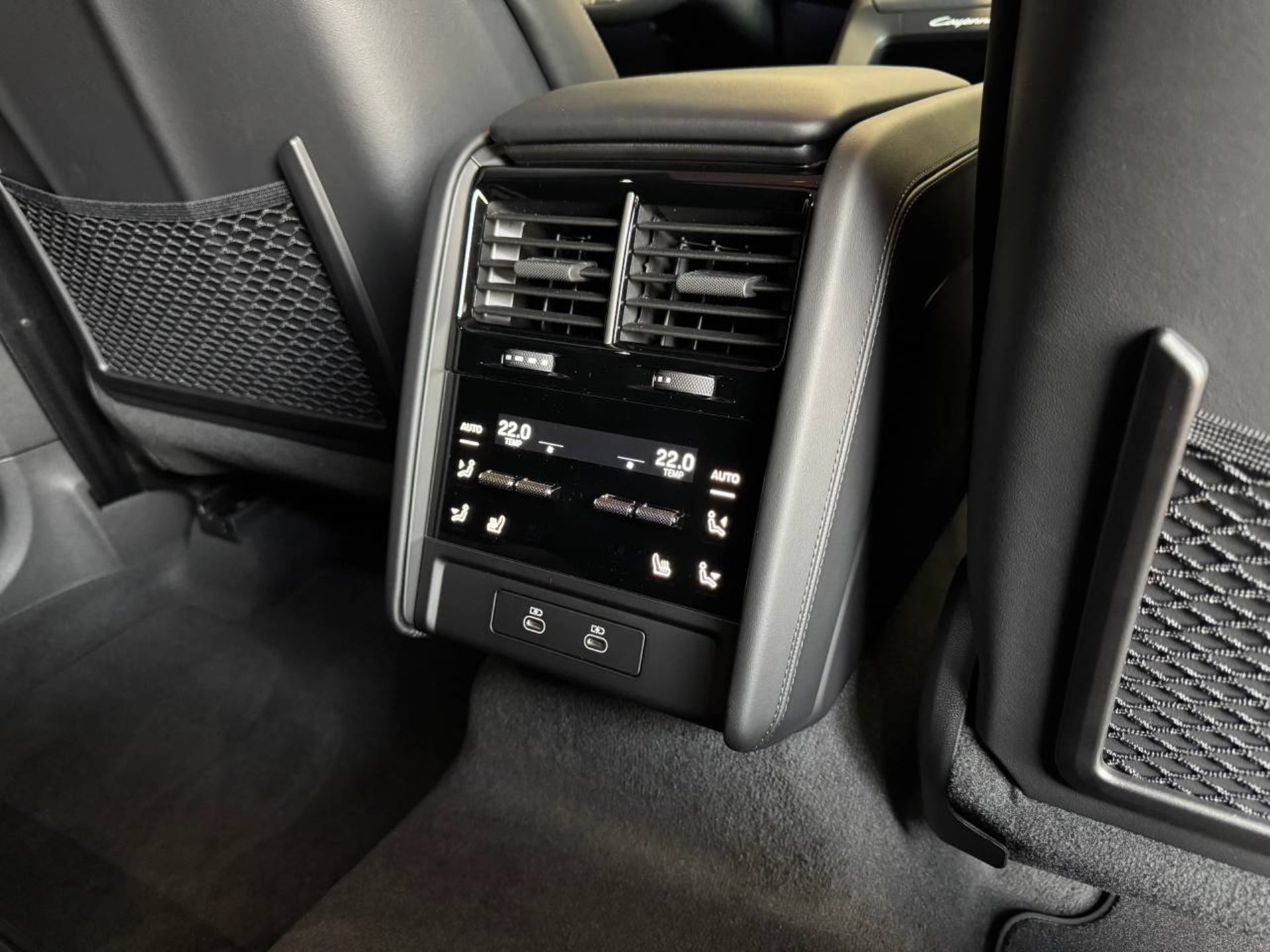 PORSCHE Cayenne Turbo Electric-image-28