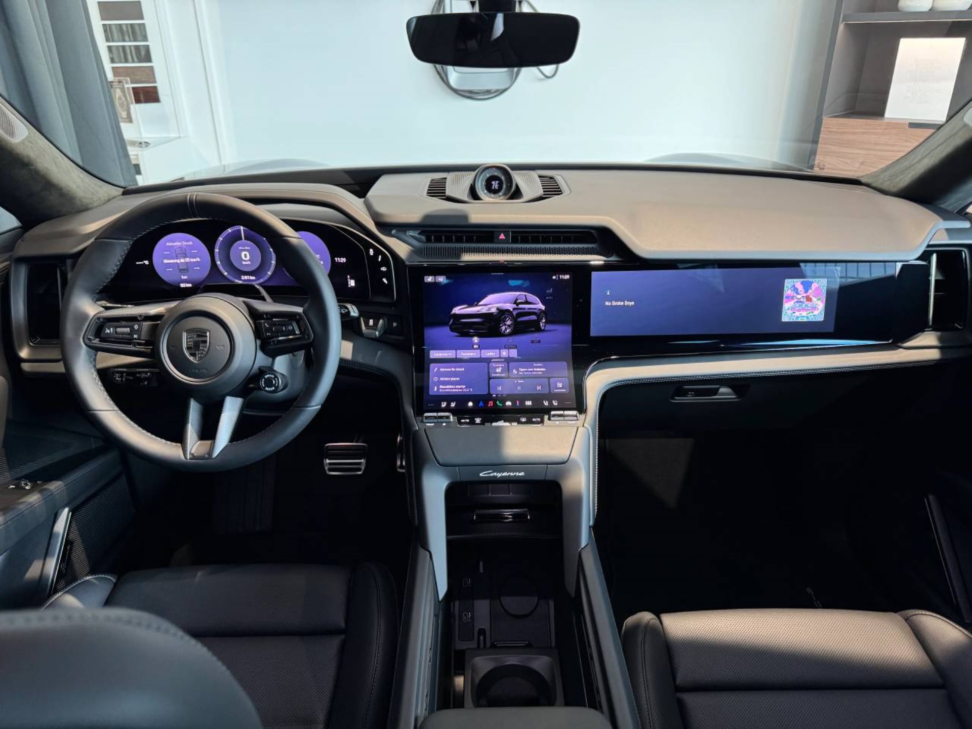 PORSCHE Cayenne Turbo Electric-image-15