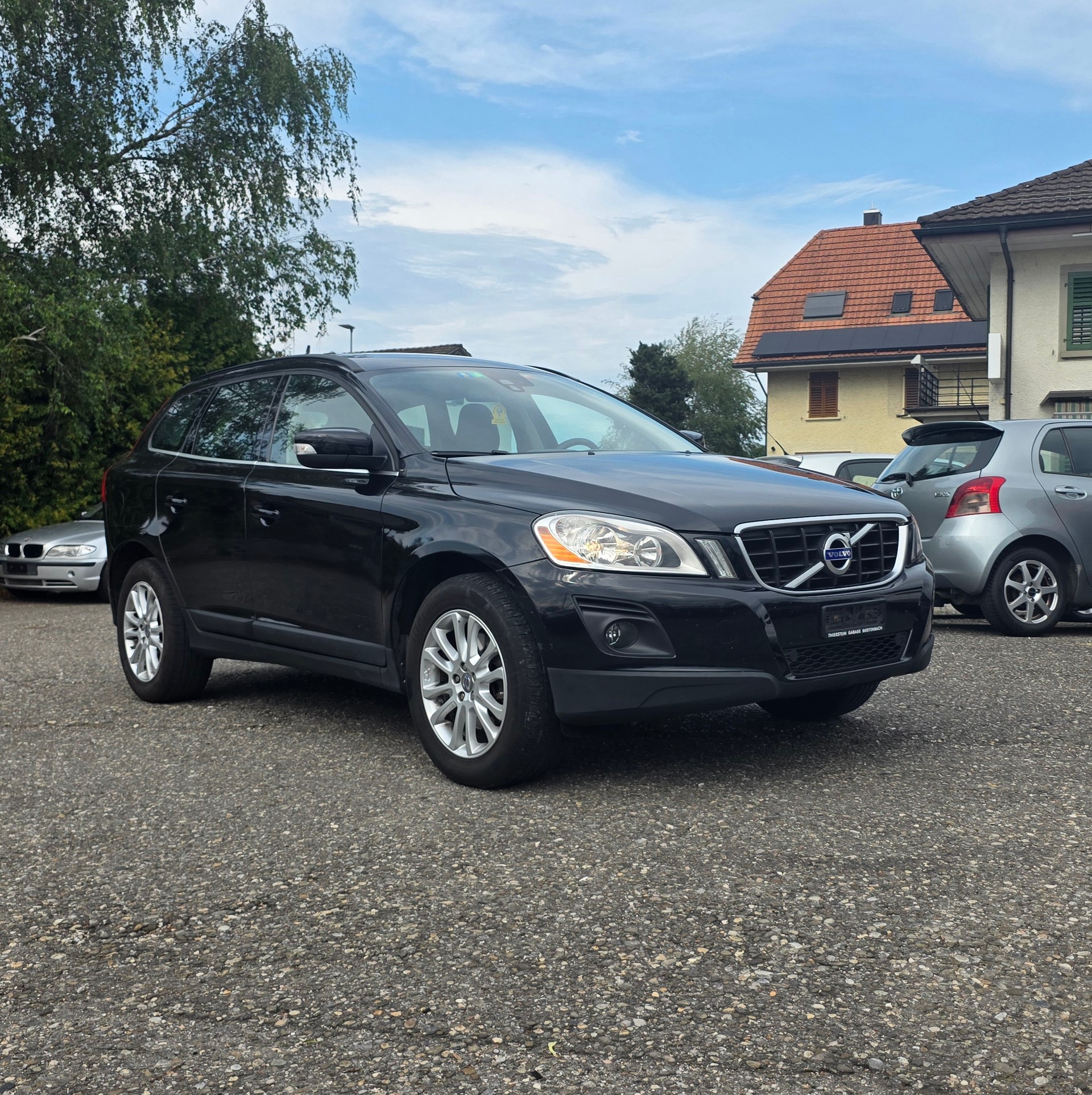 VOLVO XC60 D5 AWD Summum Geartronic-image-1