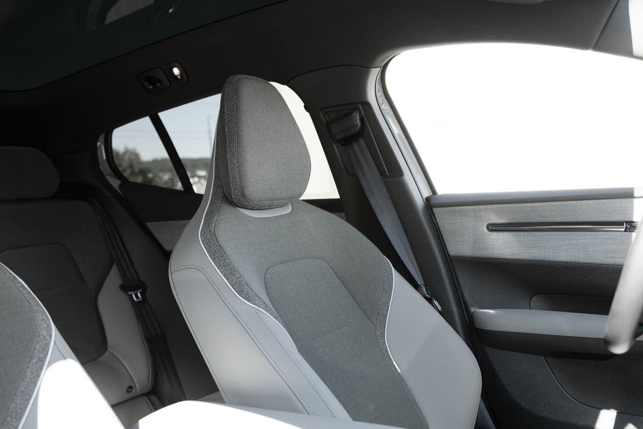 VOLVO E60 Twin Performance AWD-image-8