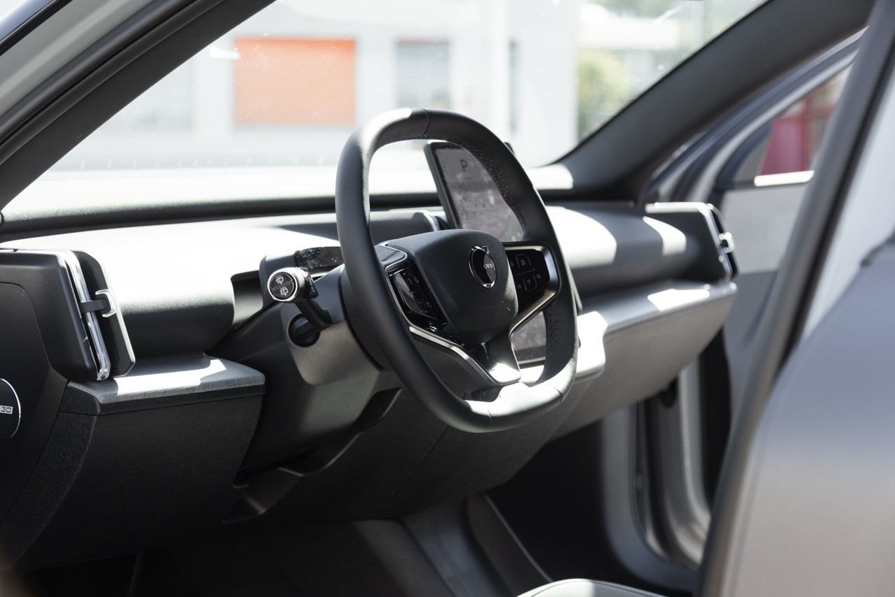 VOLVO E60 Twin Performance AWD-image-6