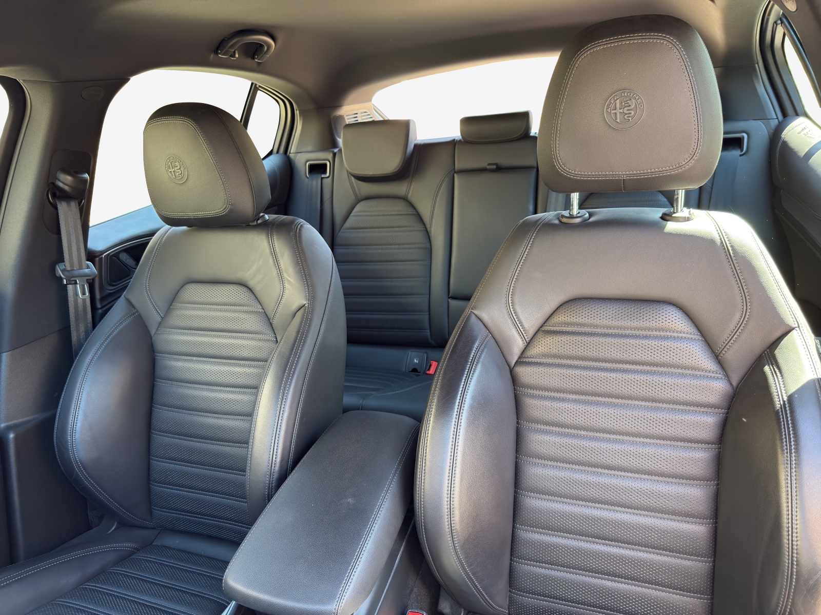 ALFA ROMEO Stelvio 2.0 Veloce Q4 Automatic-image-14