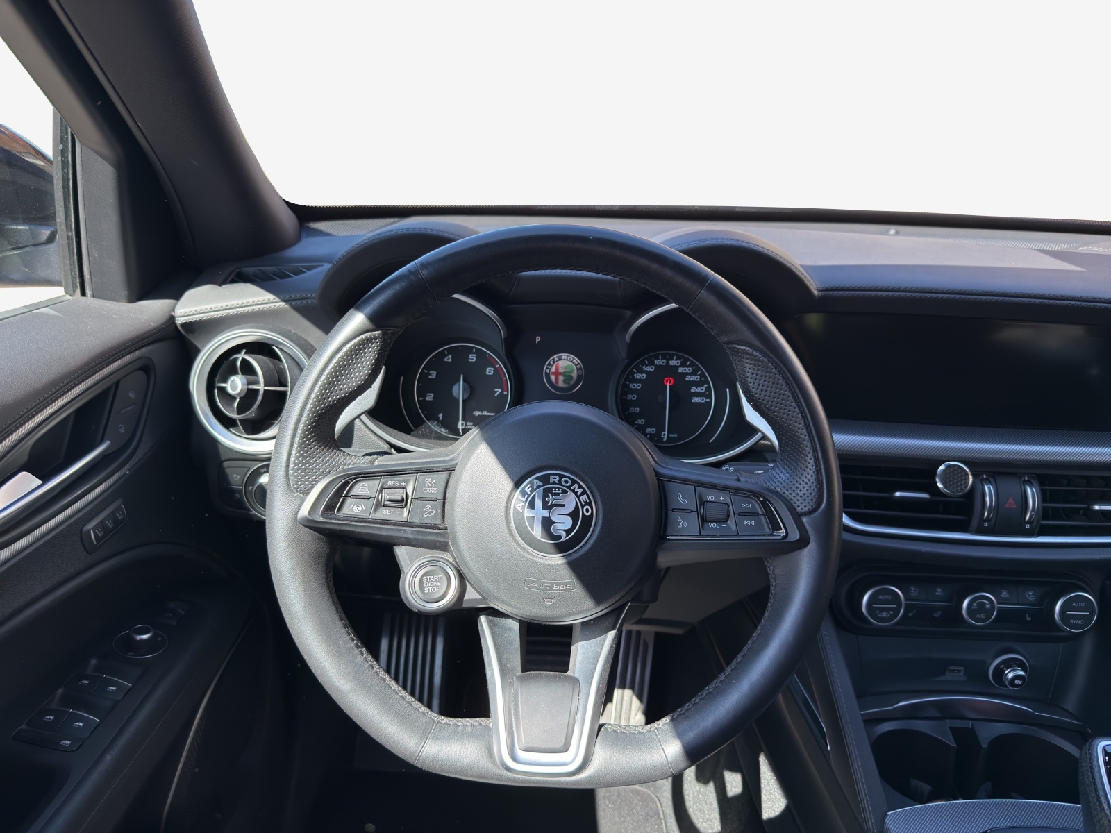 ALFA ROMEO Stelvio 2.0 Veloce Q4 Automatic-image-9