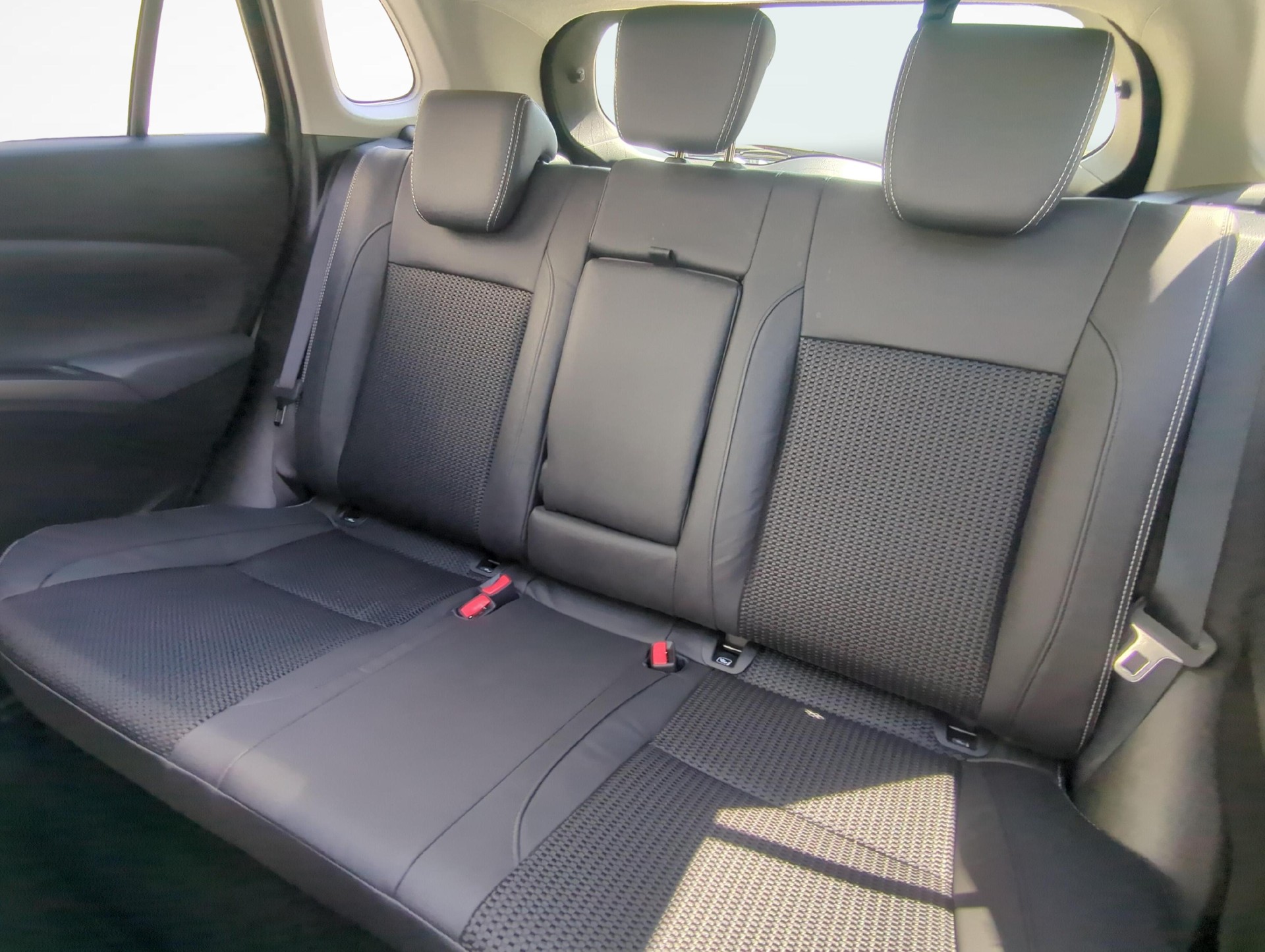SUZUKI S-Cross 1.5 Compact Top Hybrid 4x4-image-10