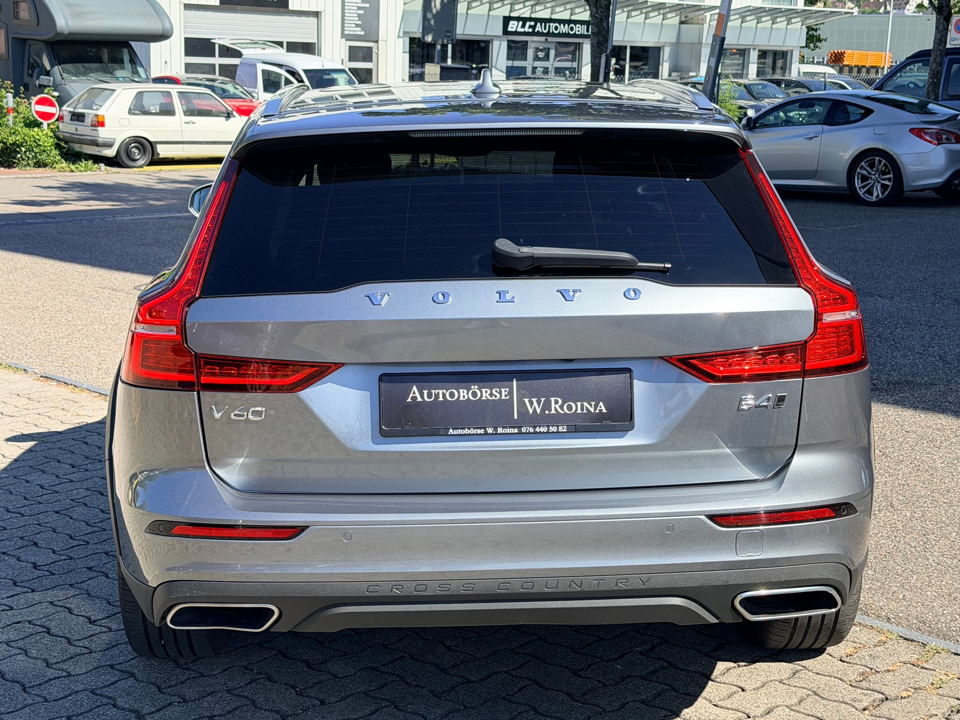 VOLVO V60 Cross Country B4 Diesel AWD Geartronic-image-3