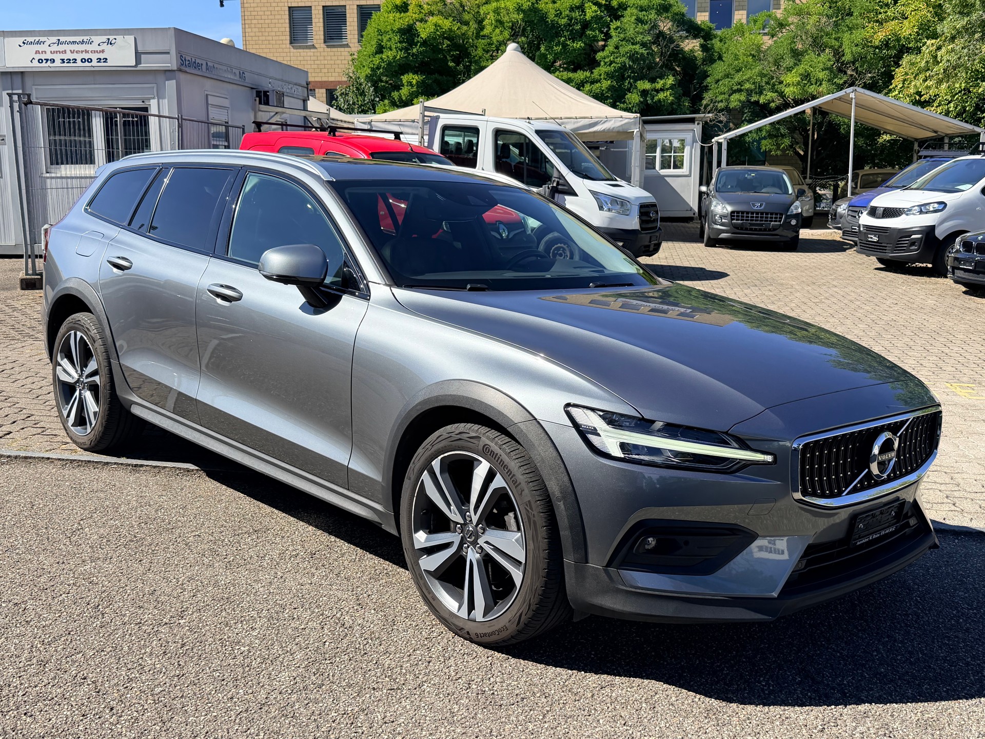 VOLVO V60 Cross Country B4 Diesel AWD Geartronic-image-0