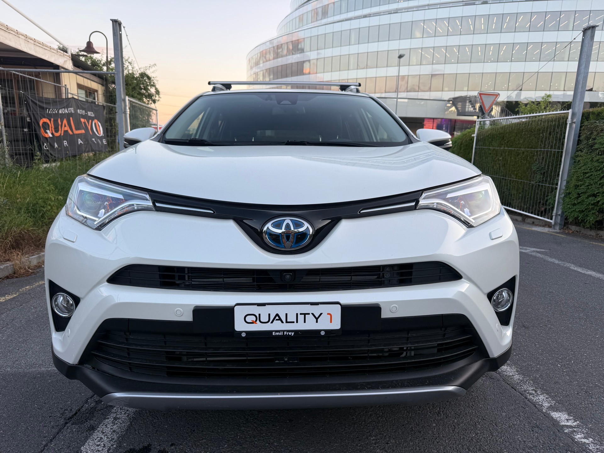 TOYOTA RAV-4 2.5 HSD Sol e-CVT-image-1