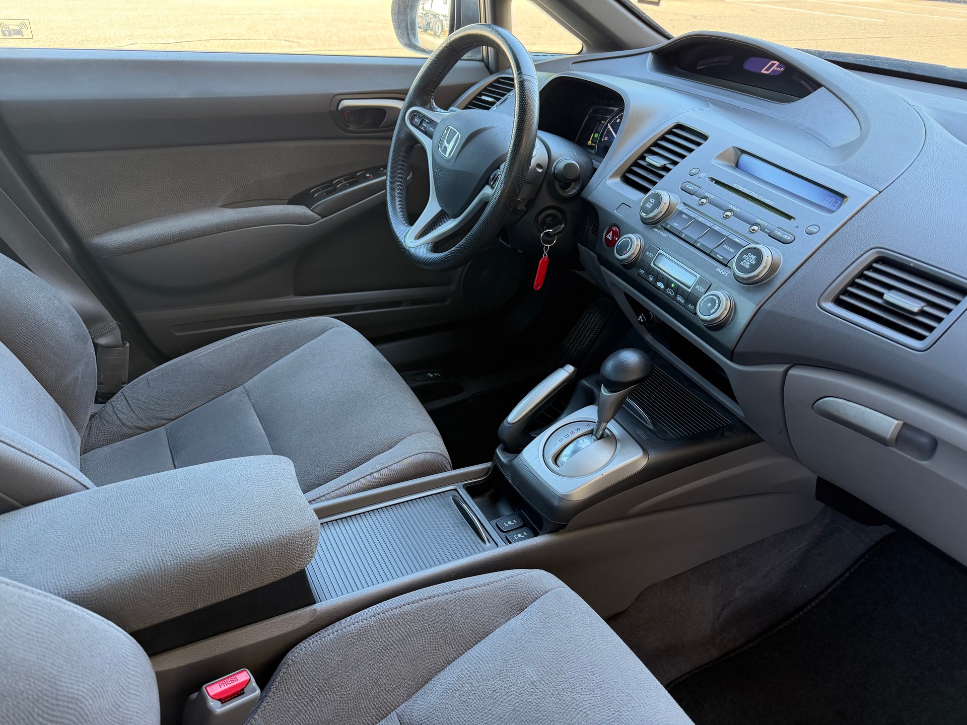 HONDA Civic 1.3 iDSi IMA Hybrid-image-8