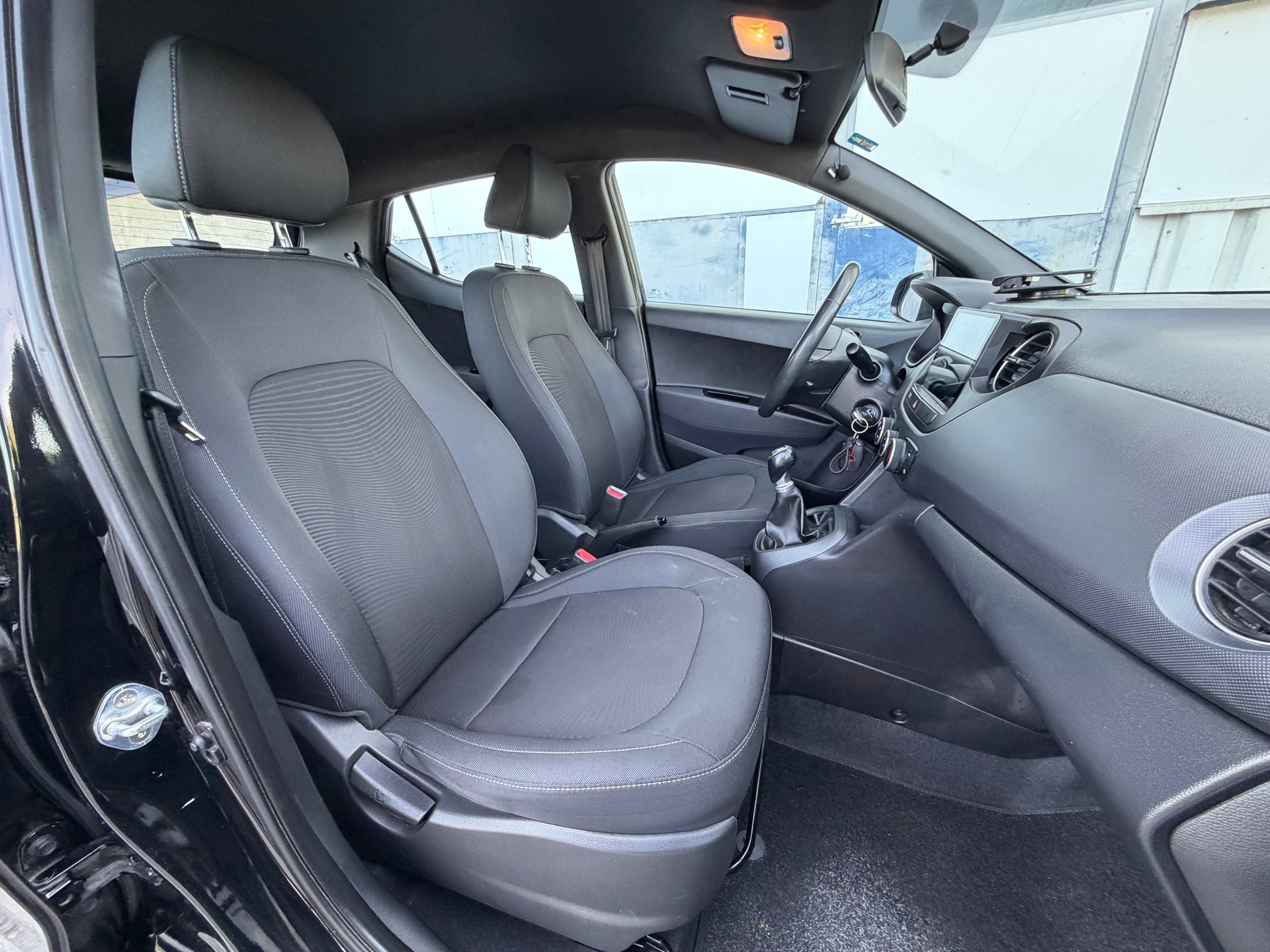 HYUNDAI i10 1.0 Pica-image-7