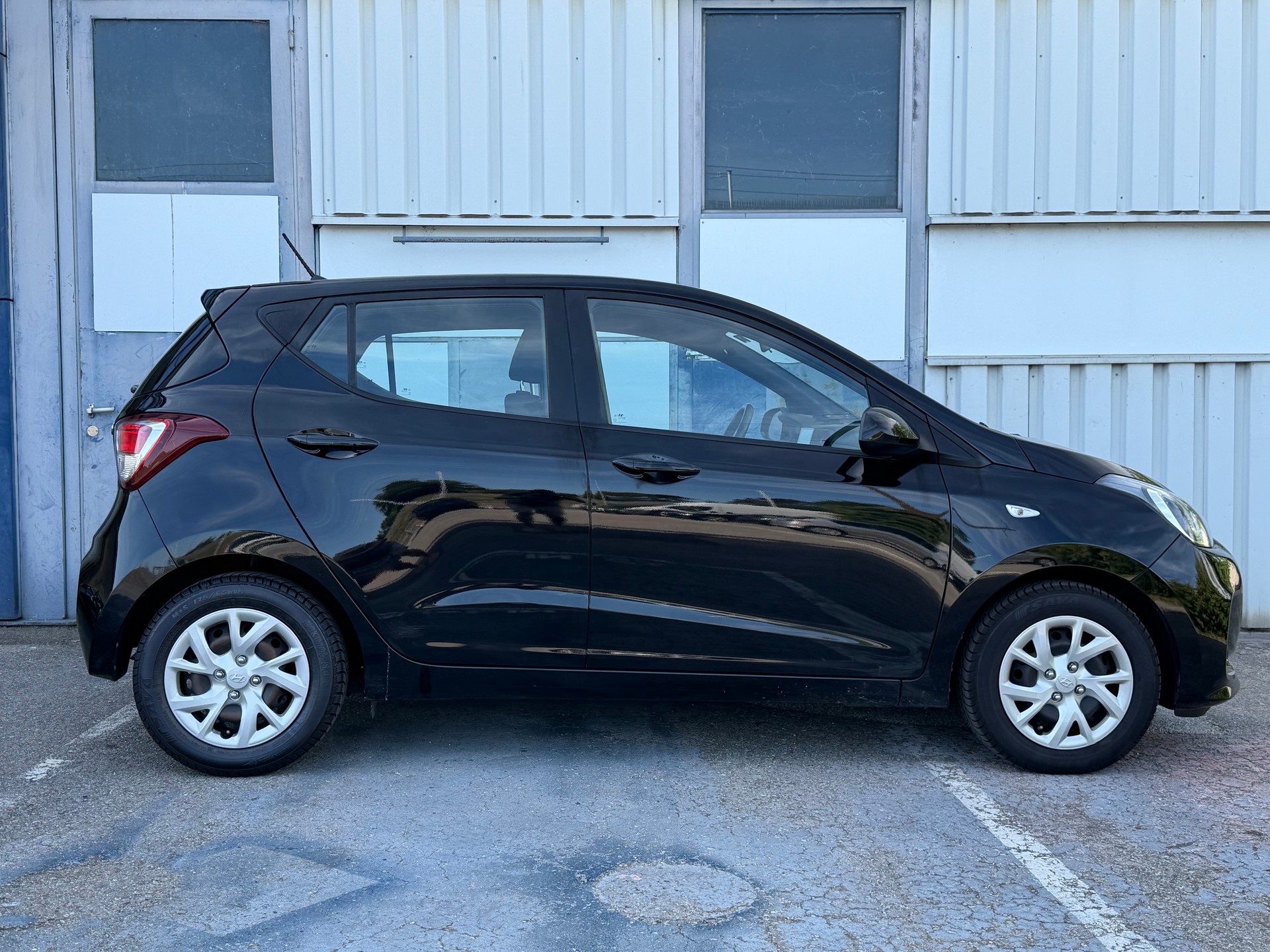 HYUNDAI i10 1.0 Pica-showroom-element-3