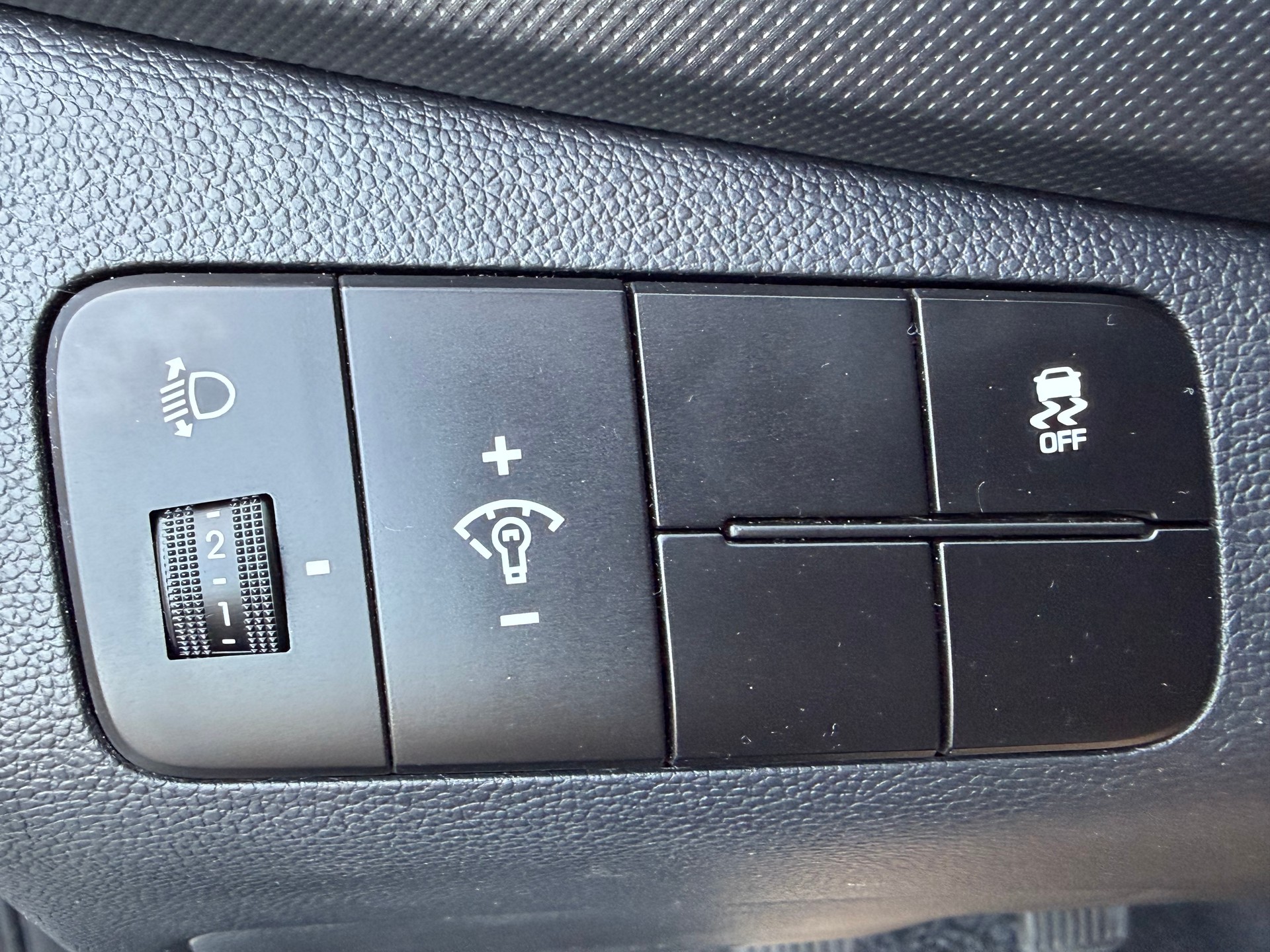 HYUNDAI i10 1.0 Pica-image-17