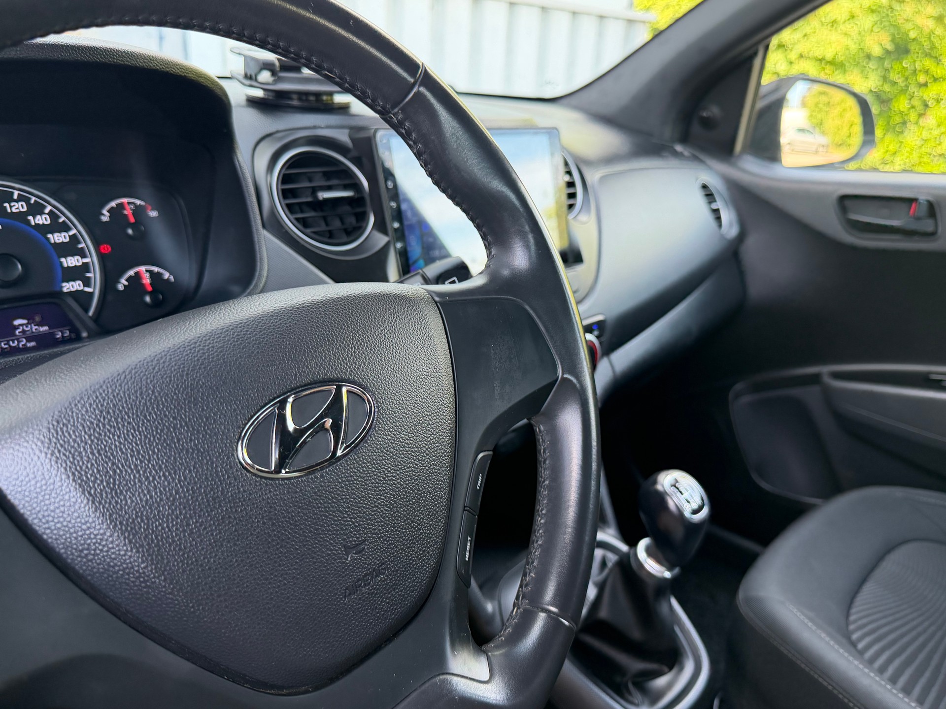 HYUNDAI i10 1.0 Pica-image-13