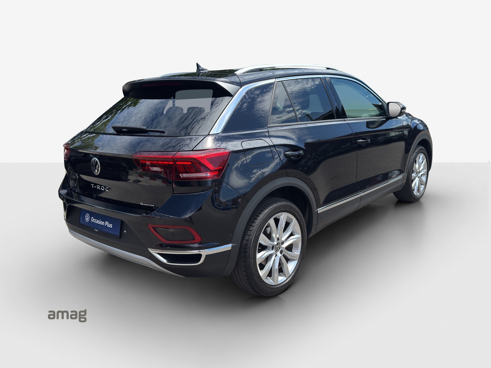 VW T-Roc 2.0 TSI Style DSG 4Motion-image-4