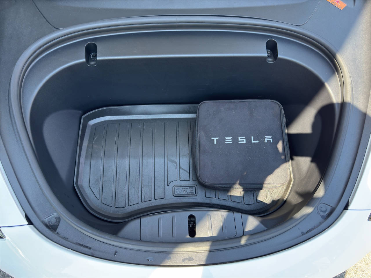TESLA Model 3 Long Range Dual Motor-image-10