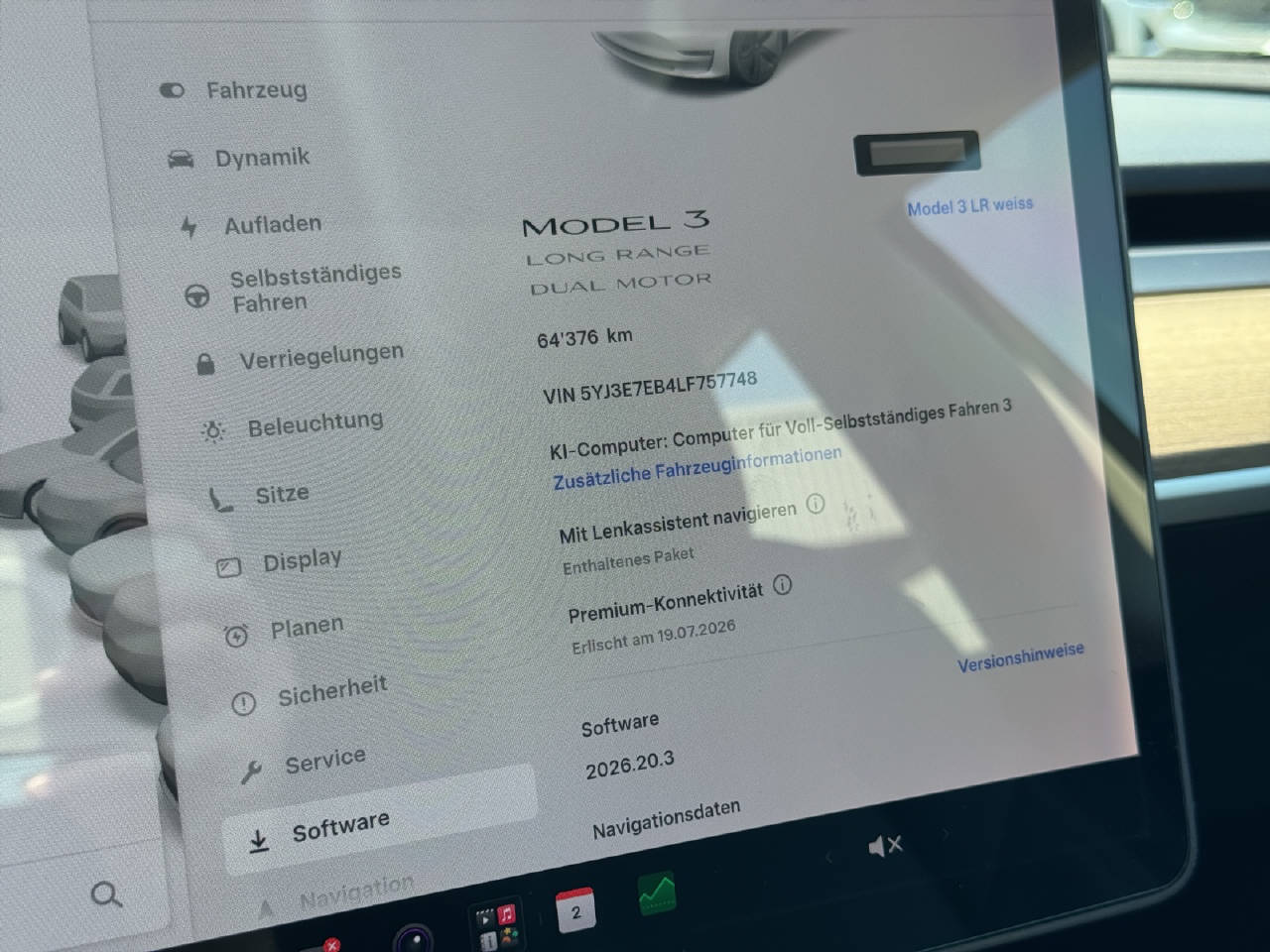 TESLA Model 3 Long Range Dual Motor-image-13