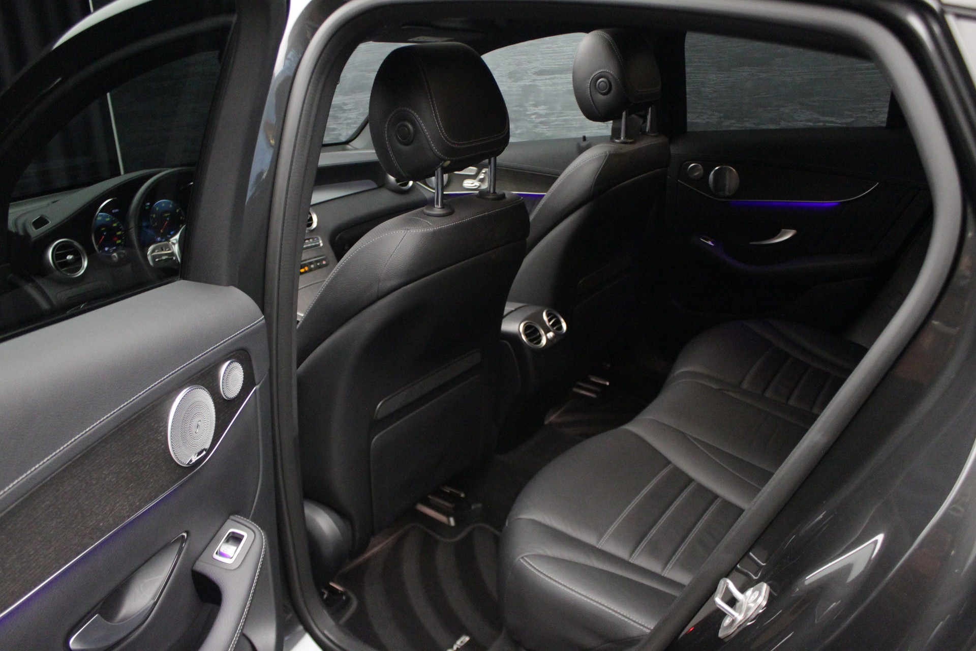 MERCEDES-BENZ GLC Coupé 300 AMG Line 4Matic 9G-Tronic-image-17