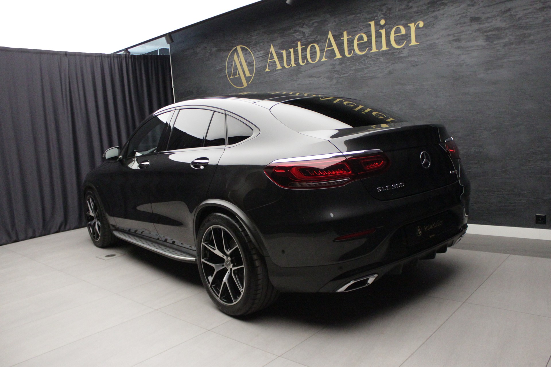MERCEDES-BENZ GLC Coupé 300 AMG Line 4Matic 9G-Tronic-image-8