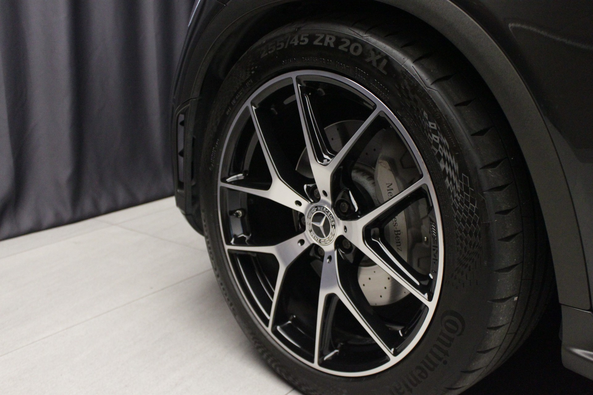 MERCEDES-BENZ GLC Coupé 300 AMG Line 4Matic 9G-Tronic-image-21