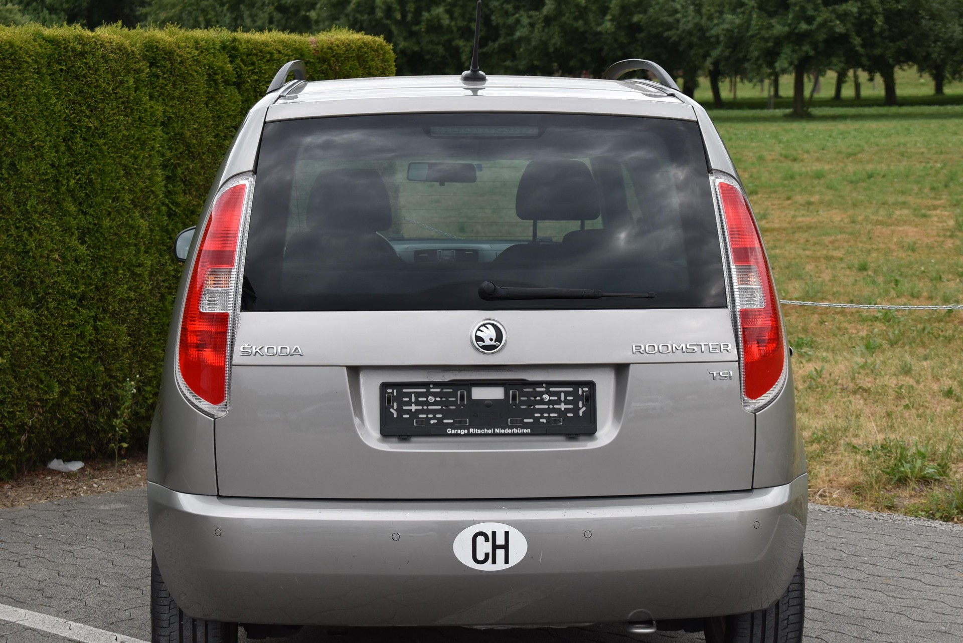 SKODA Roomster 1.2 TSI 105 Elegance DSG-image-3